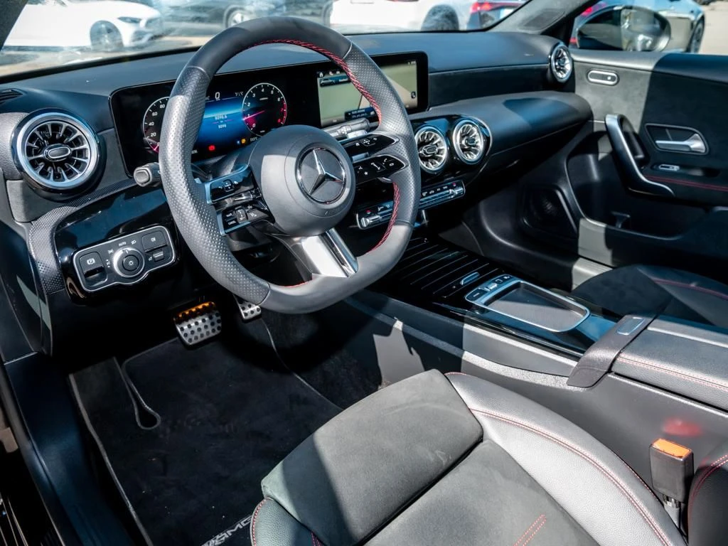 Mercedes-Benz-A-Klasse 200-image-8