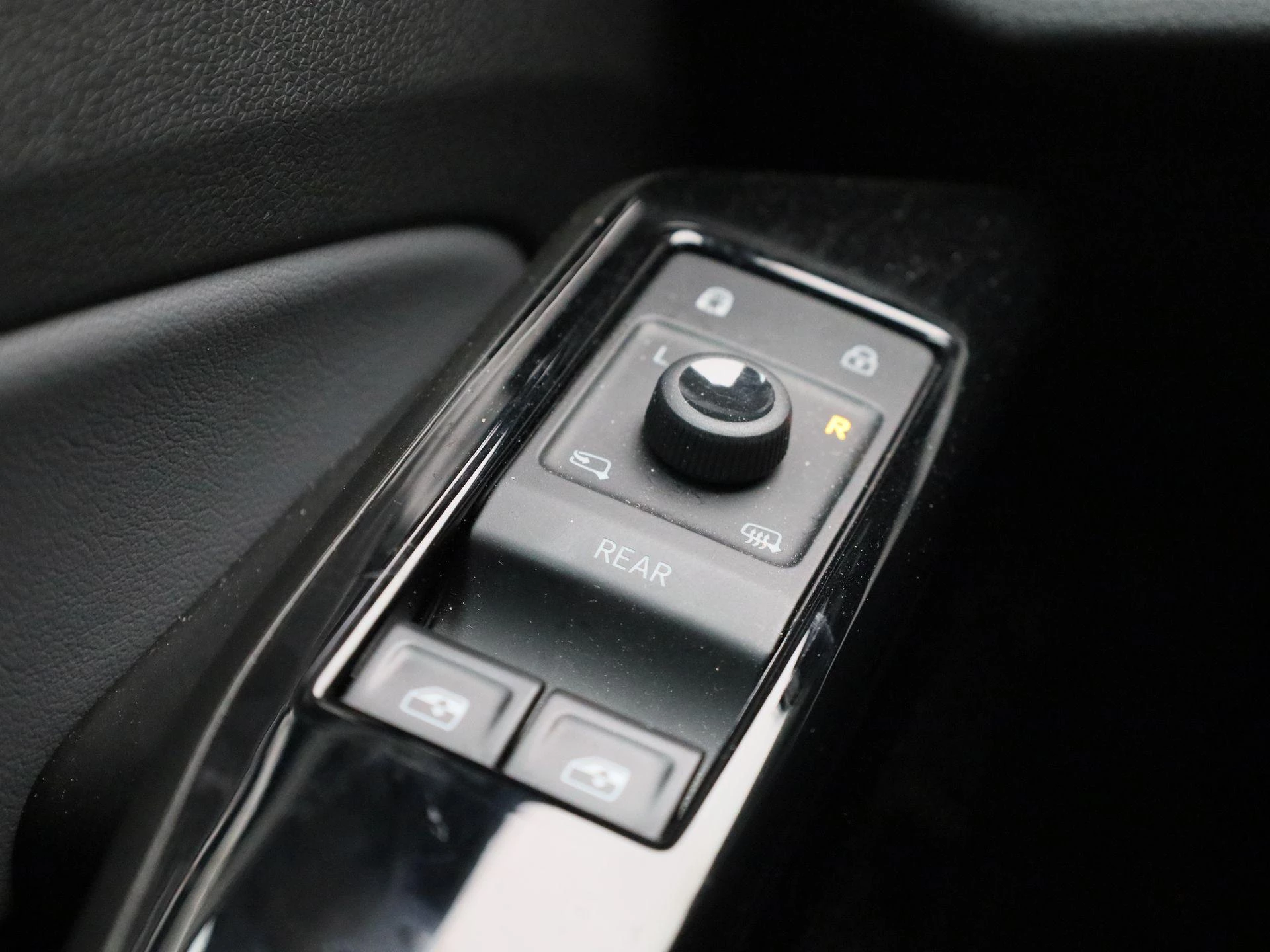 Volkswagen-ID.4-image-32