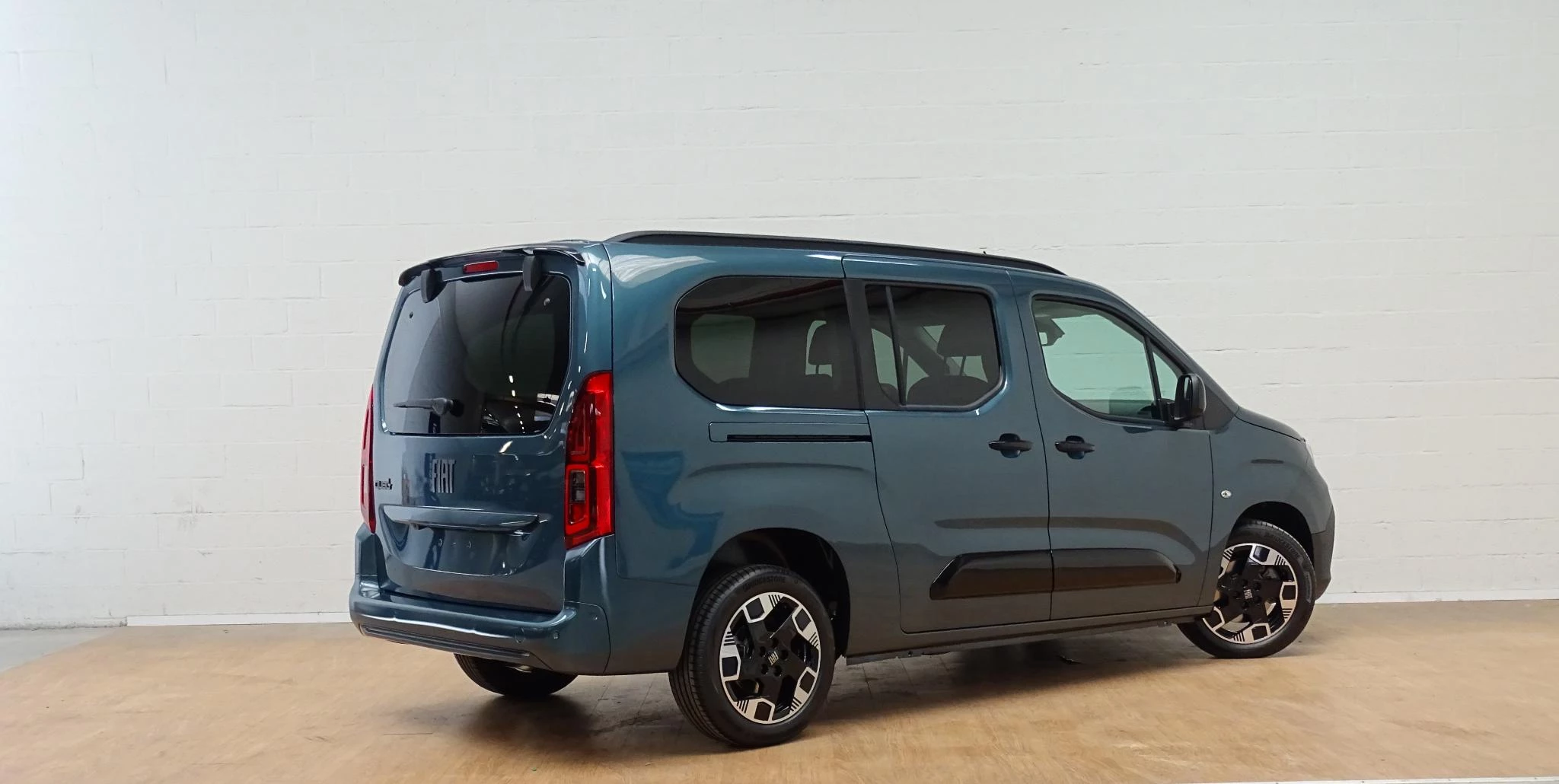 Fiat Qubo L 1.5 BlueHDI 130 S&S AT La Prima Long+7 seats+gps+c