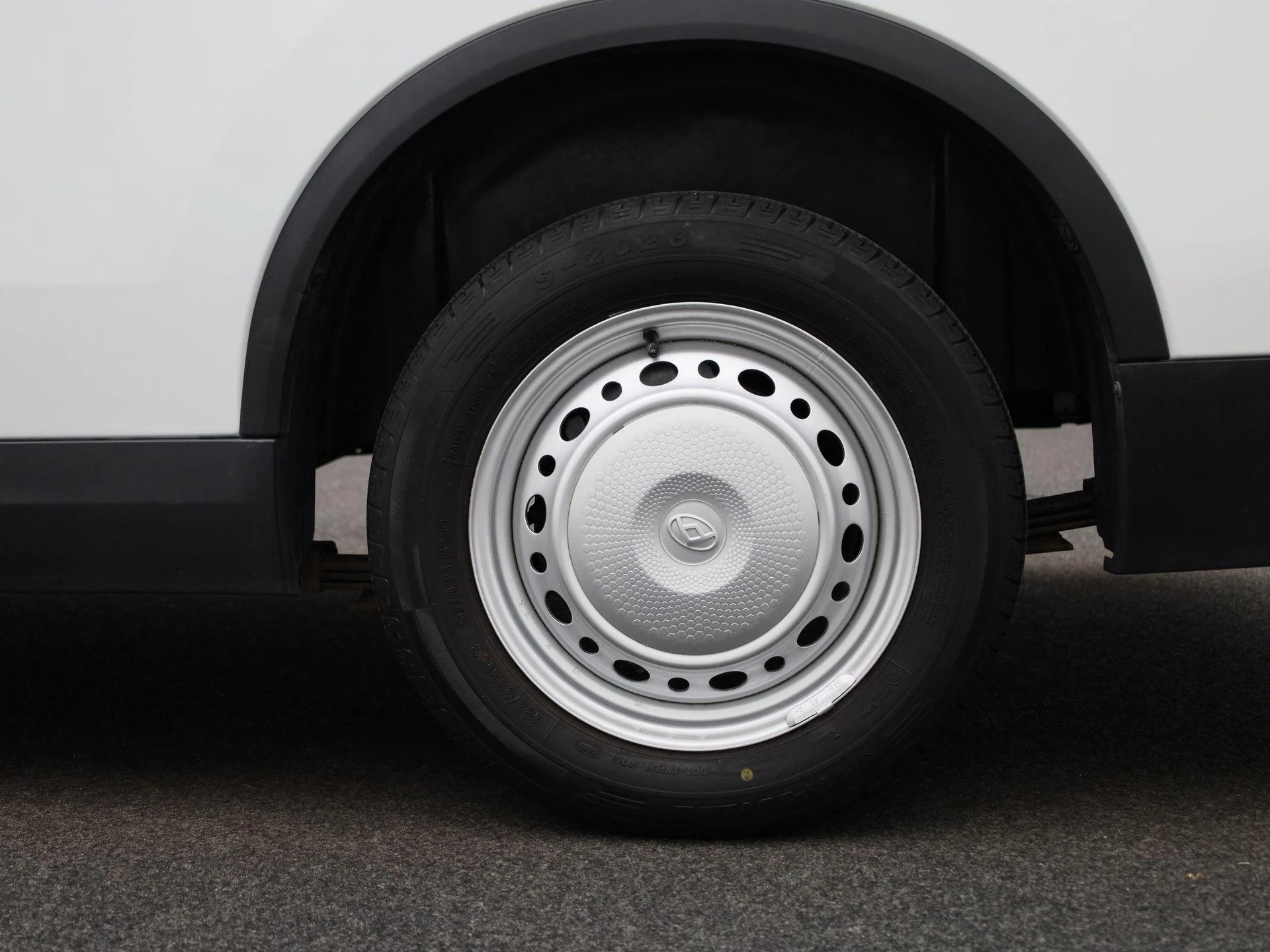 Maxus eDeliver3 50 kWh LWB