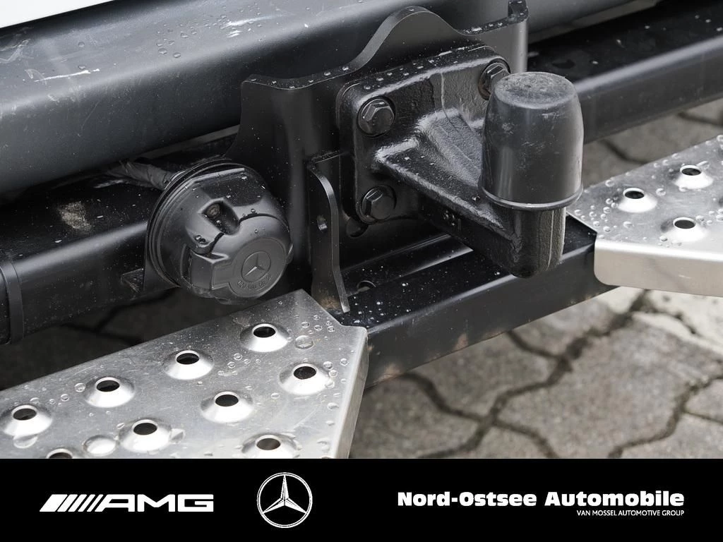 Mercedes-Benz-Sprinter-image-14