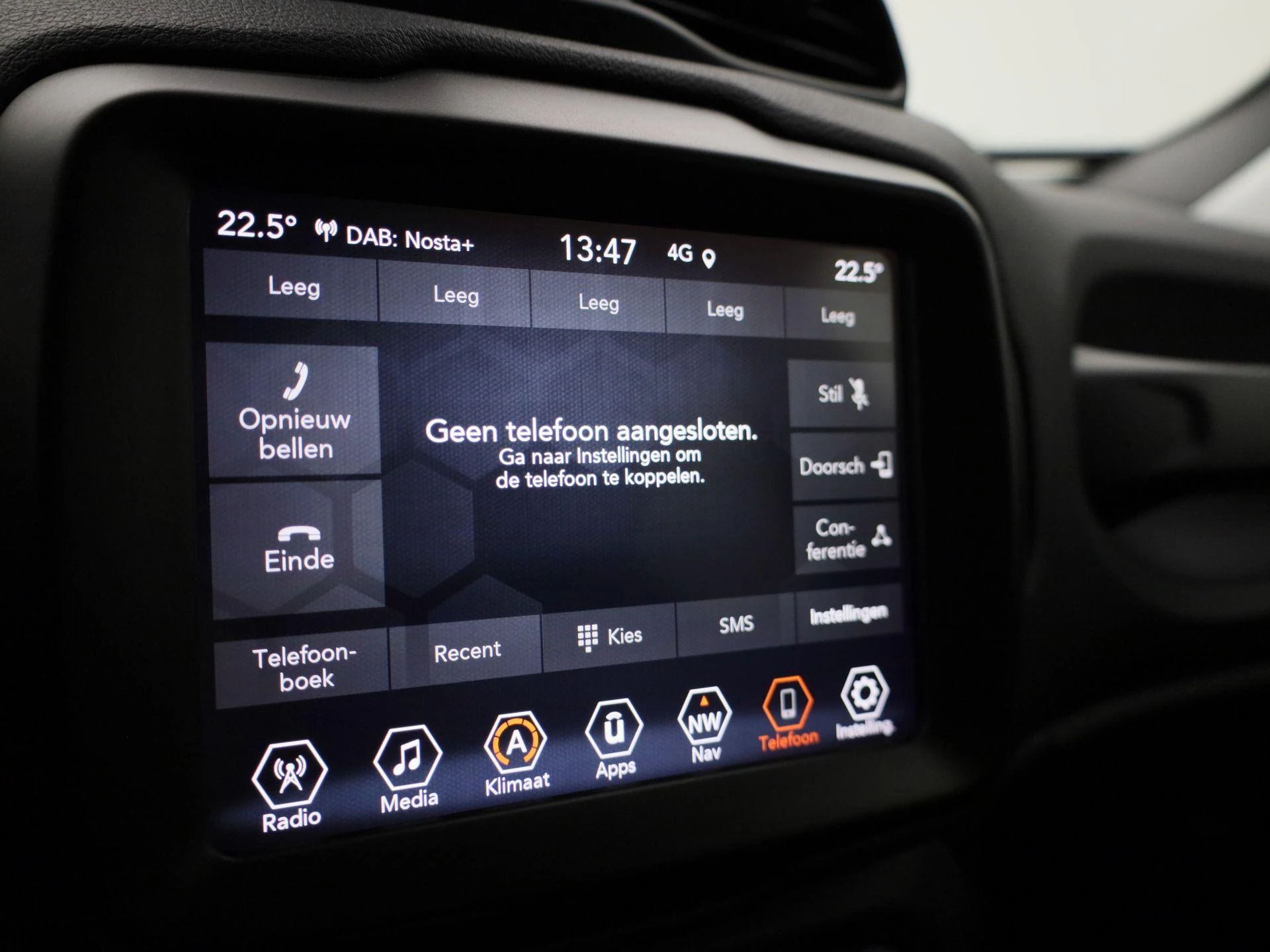 Jeep-Renegade-image-29