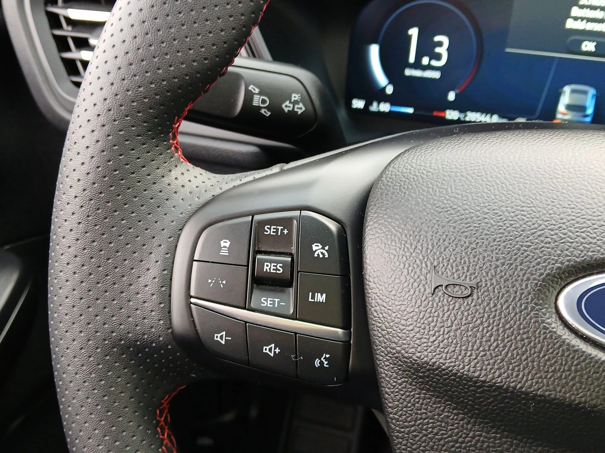 Ford-Kuga-image-18