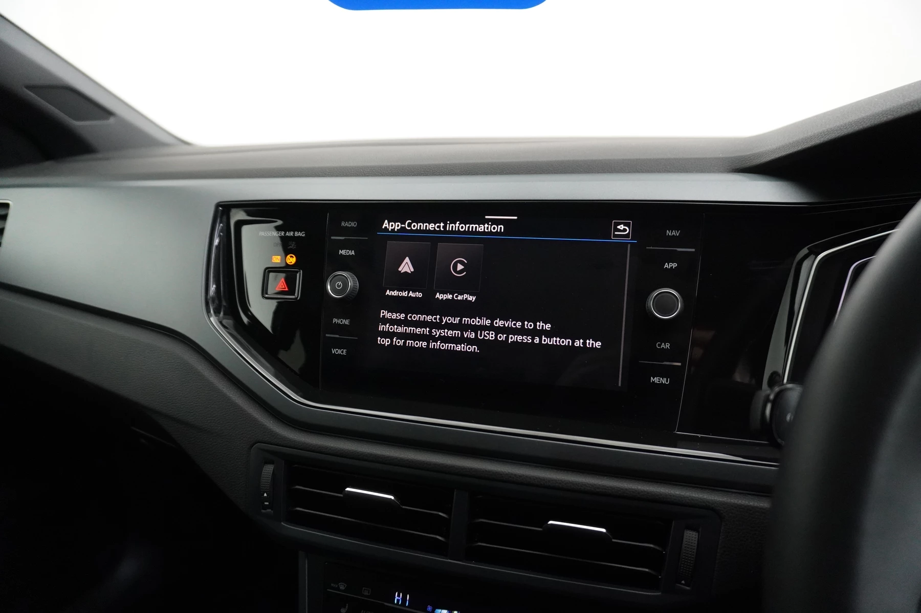 Volkswagen-Polo-image-31