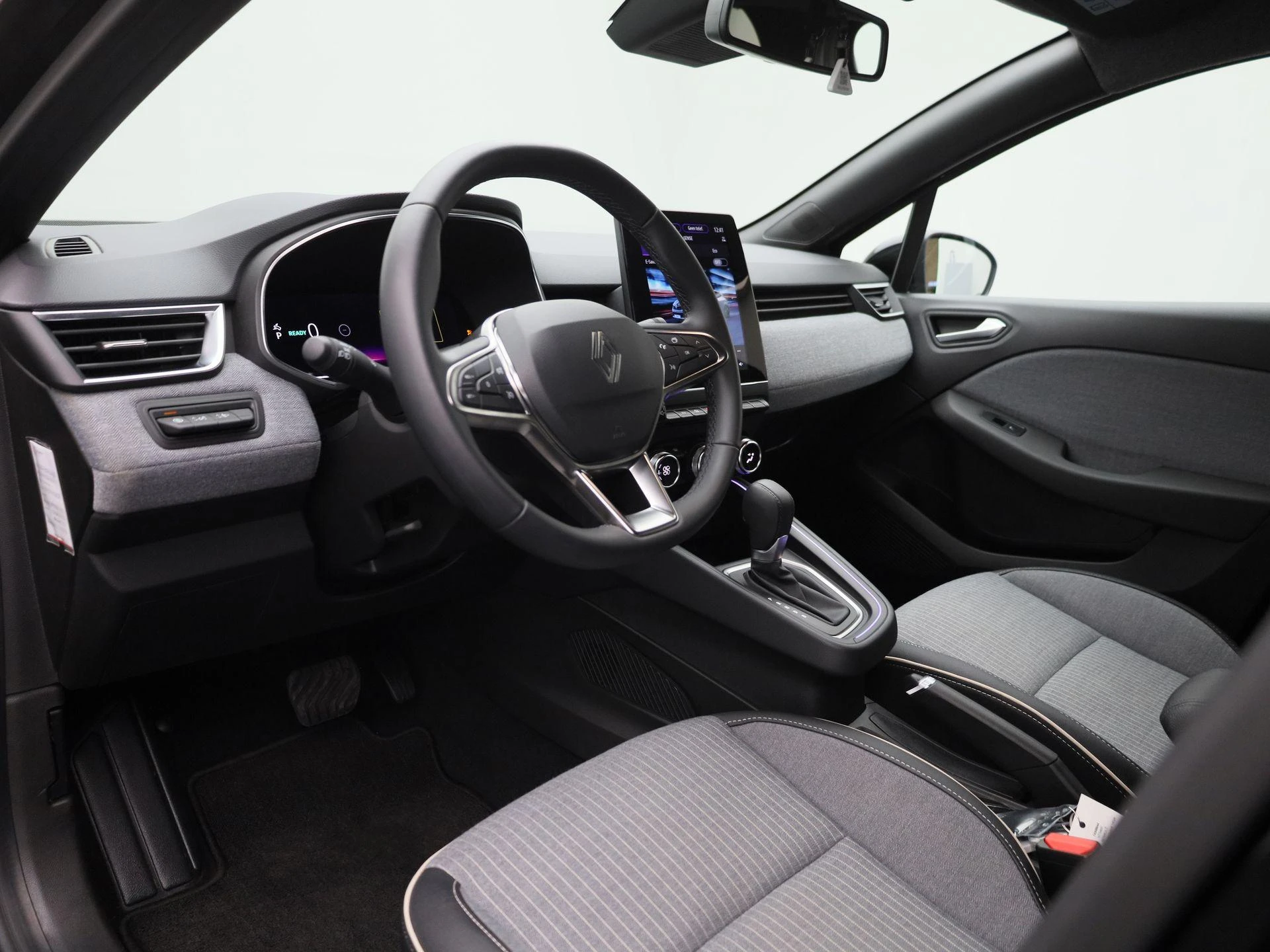 Renault-Clio-image-27