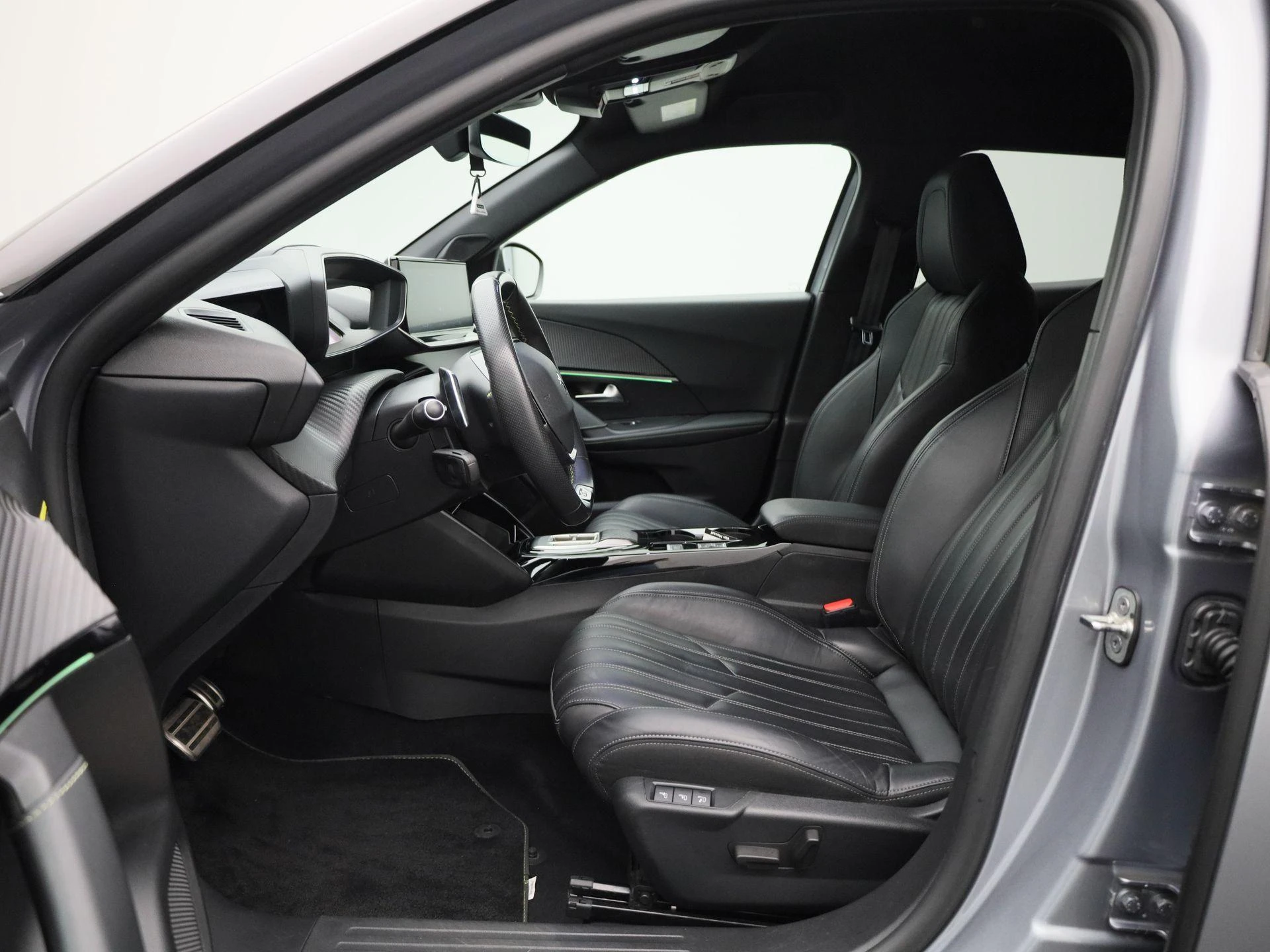 Peugeot-2008-image-10