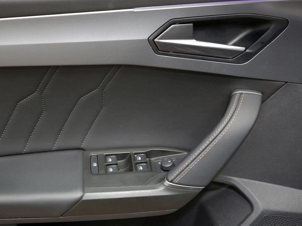 CUPRA Leon Sportstourer VZ 2.0 TSI 19" BEATS LEDER Navi+VC ACC LED RFK+PDC SHZ