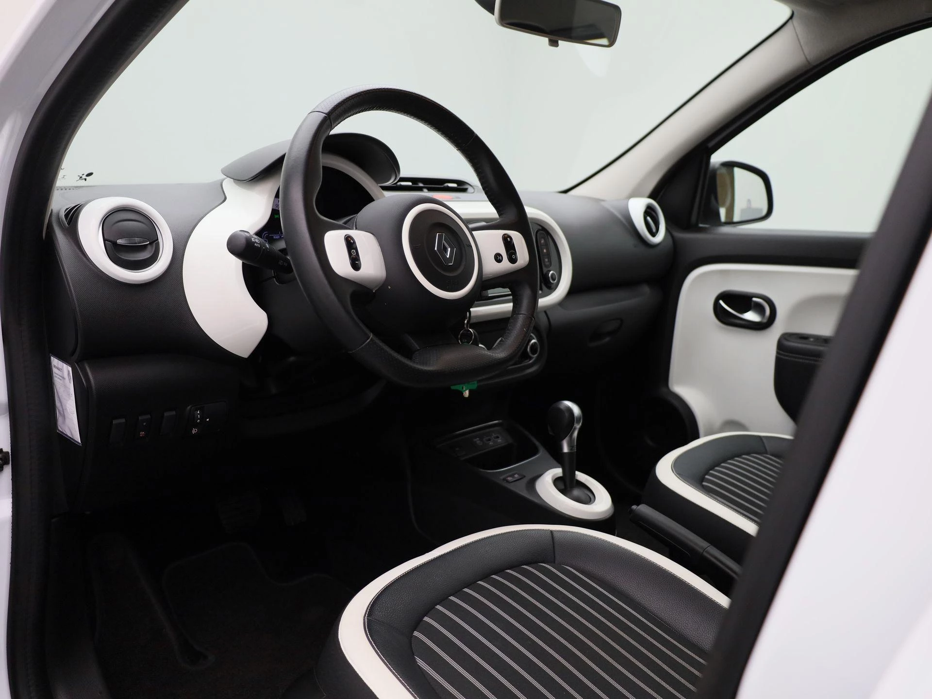 Renault Twingo Z.E. R80 Intens
