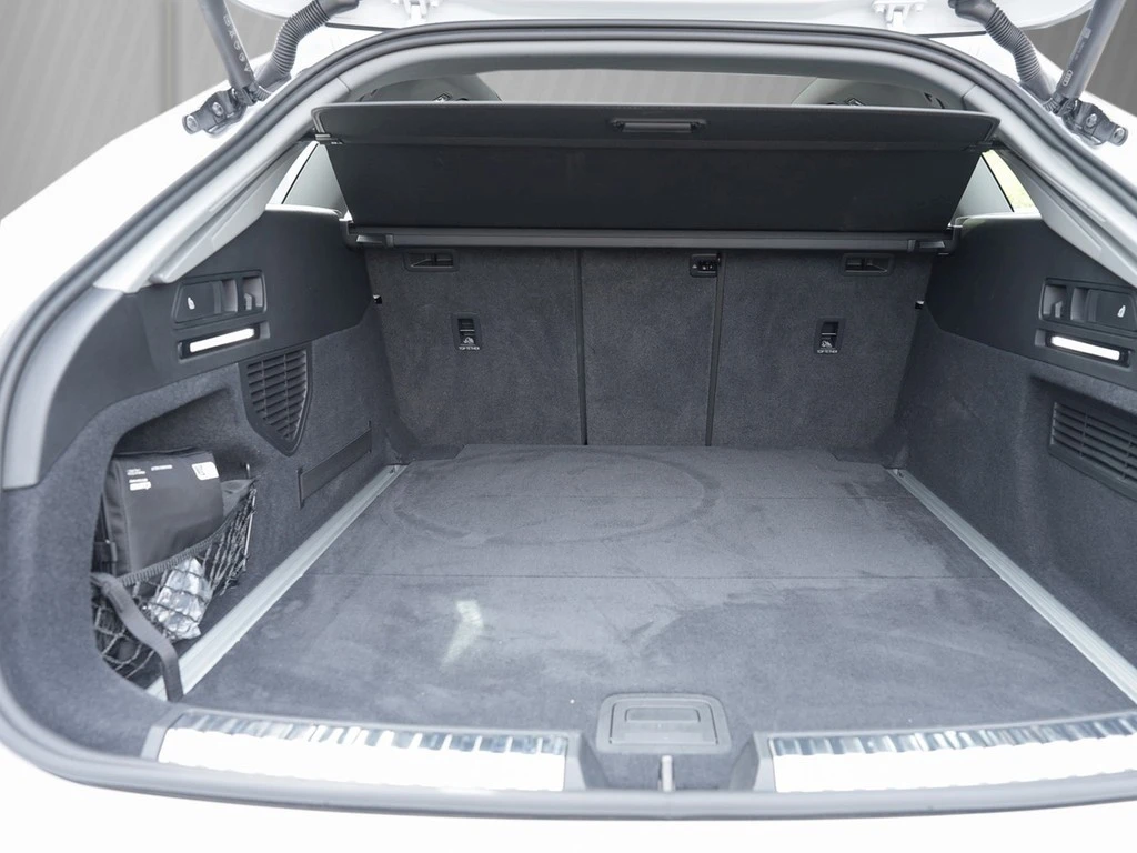 Audi A6 Avant 2.0 TDI quattro Matrix Panorama ACC GWF