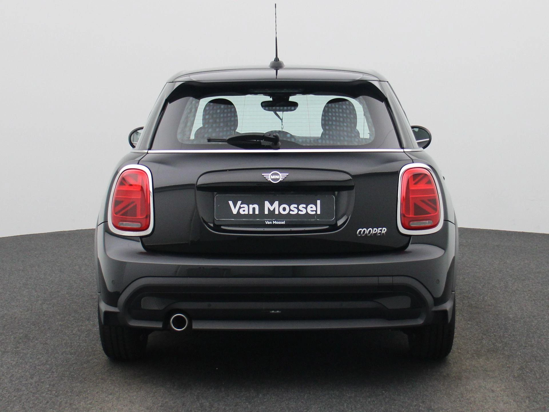 MINI Cooper Mini 5 door (100 kW)