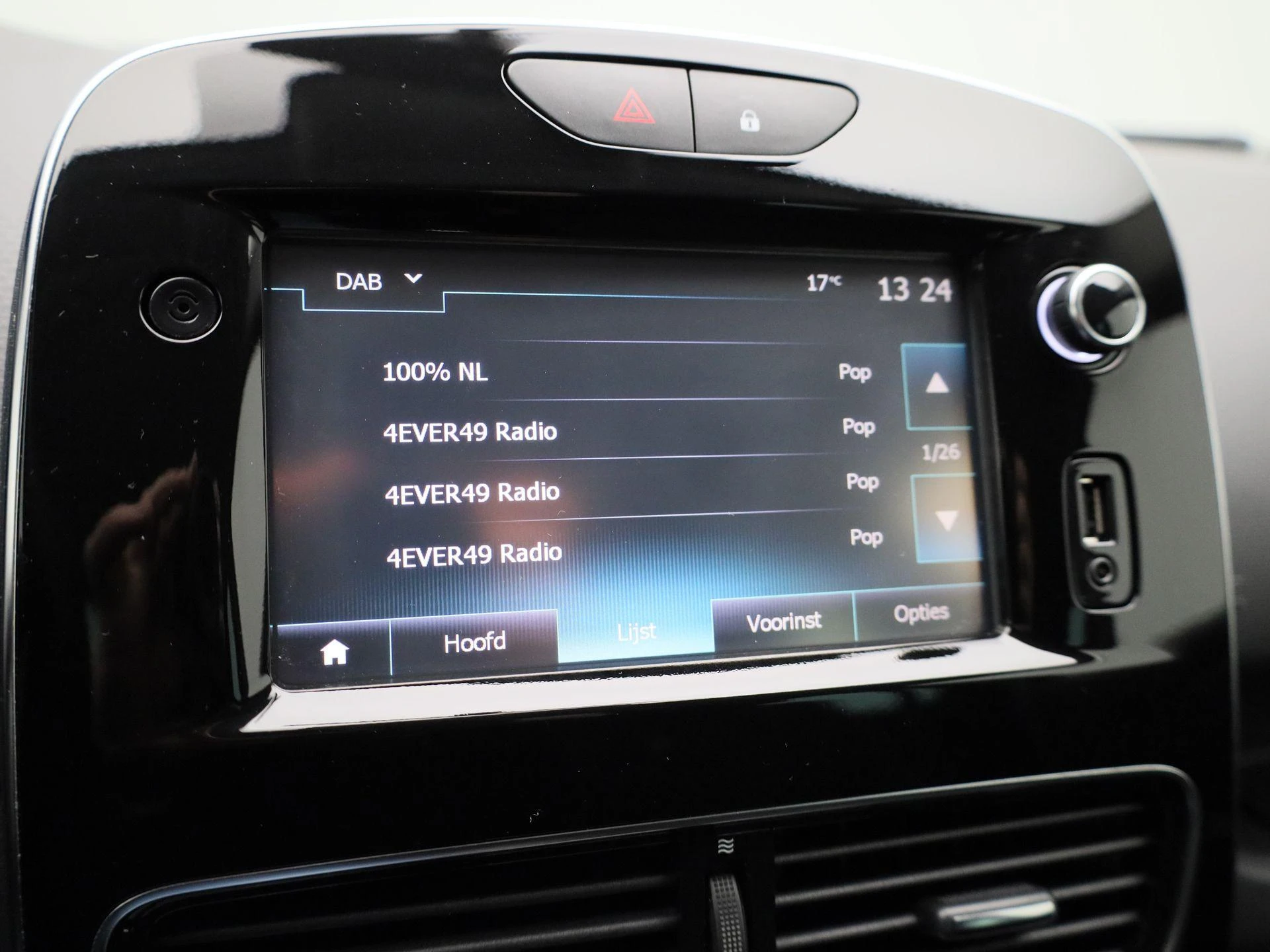 Renault-Clio-image-15
