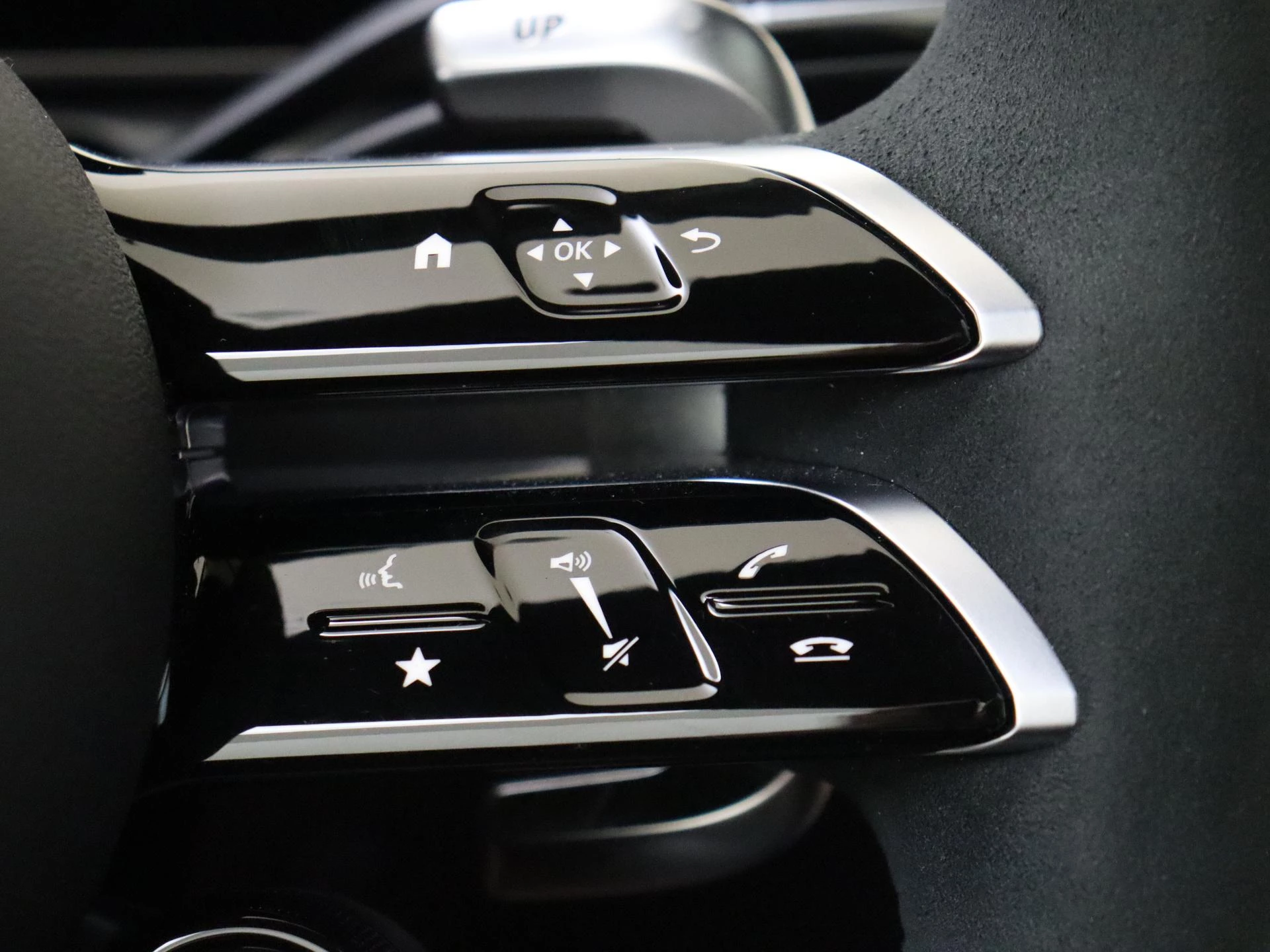 Mercedes-Benz-CLE-image-20