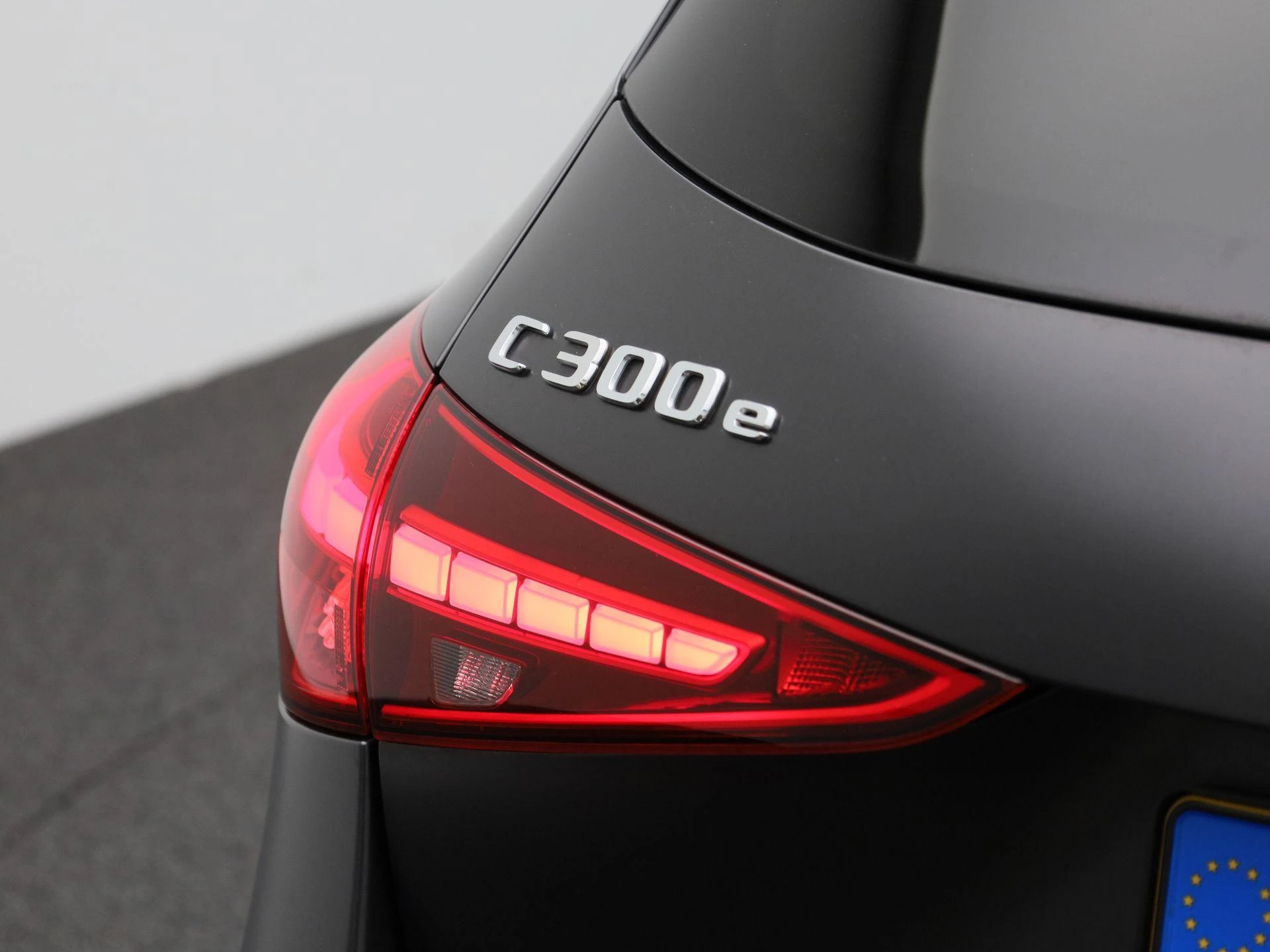 Mercedes-Benz-C-Klasse-image-48