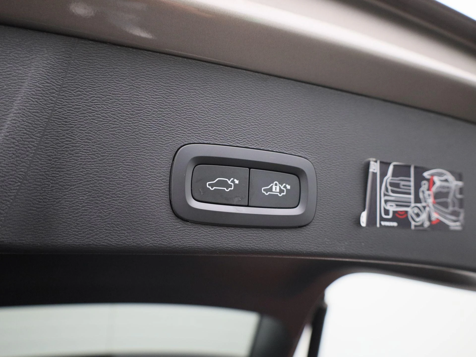 Volvo-XC40-image-14