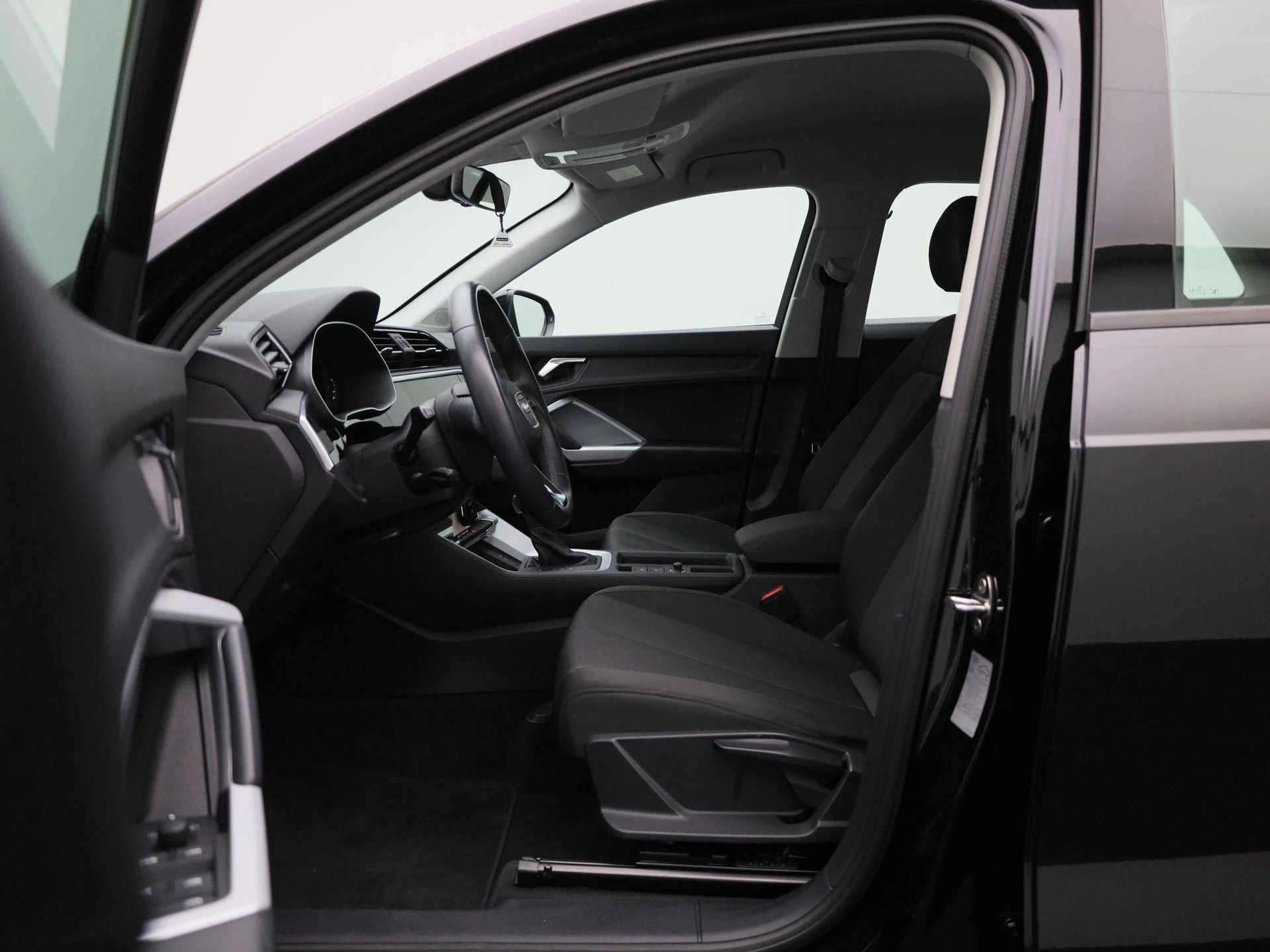 Audi-Q3-image-8