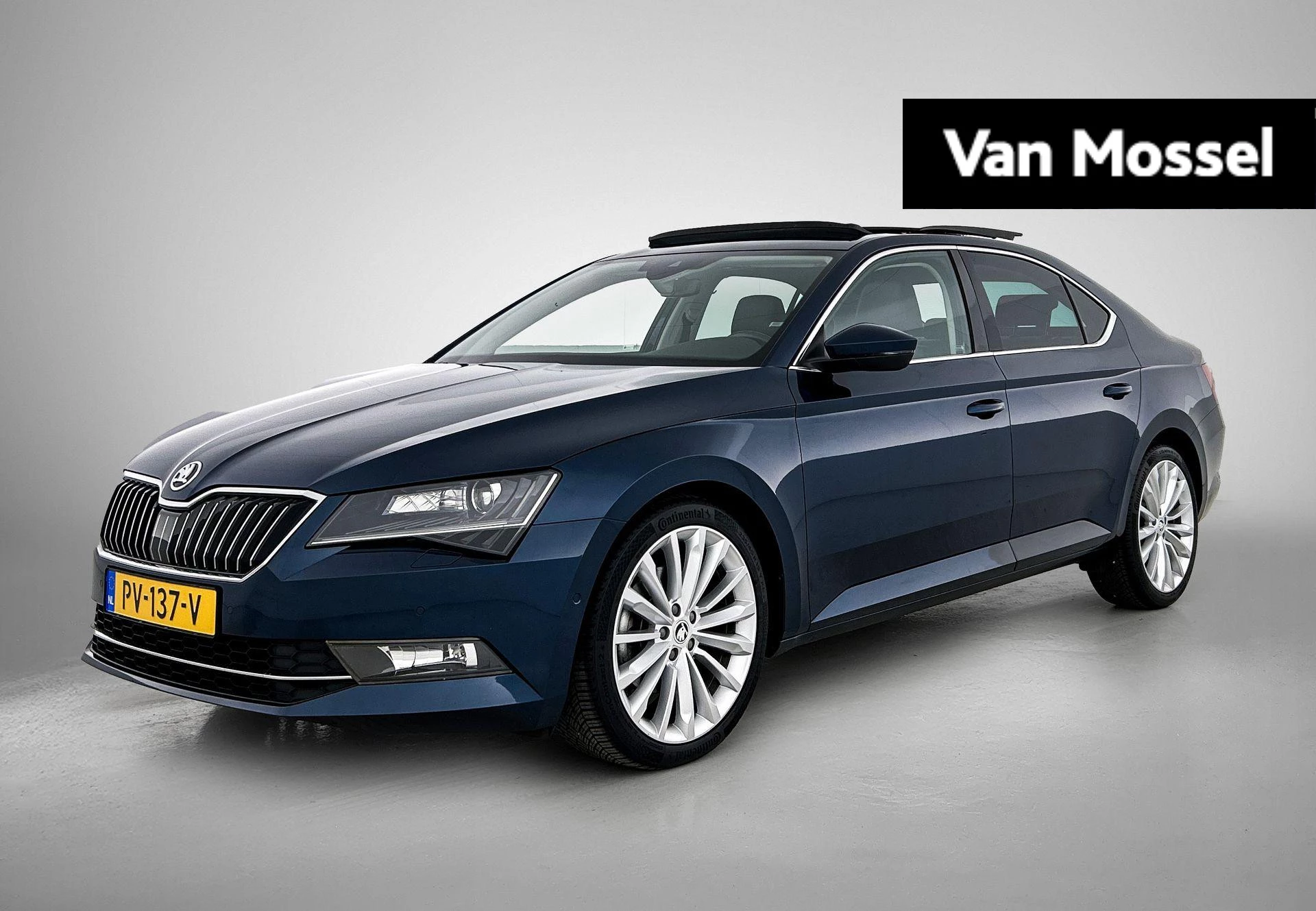 Škoda-Superb-image-0