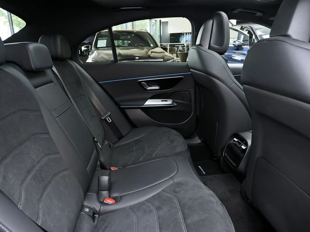 Mercedes-Benz-E-Klasse 220 d-image-14