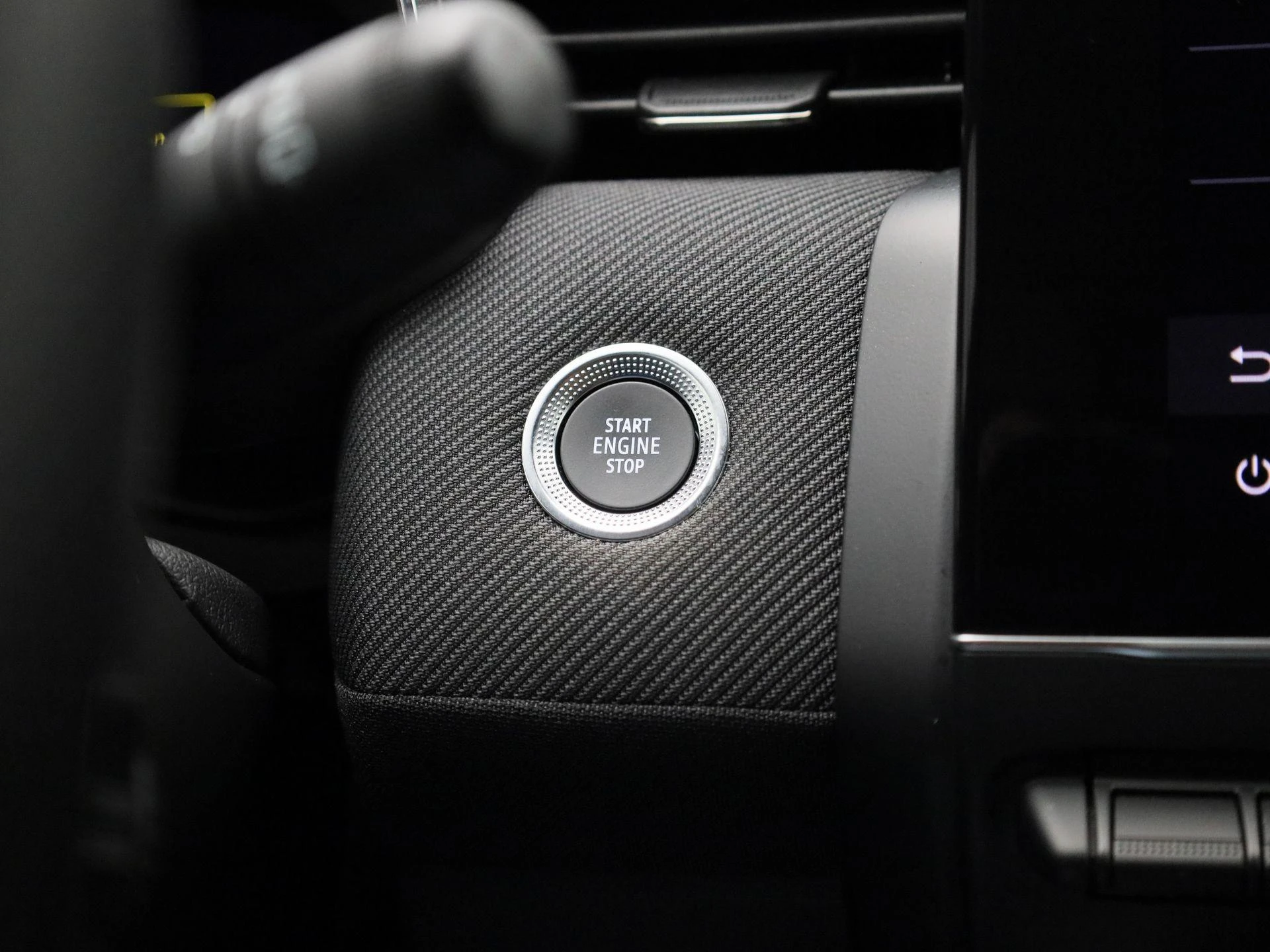 Renault-Clio-image-19