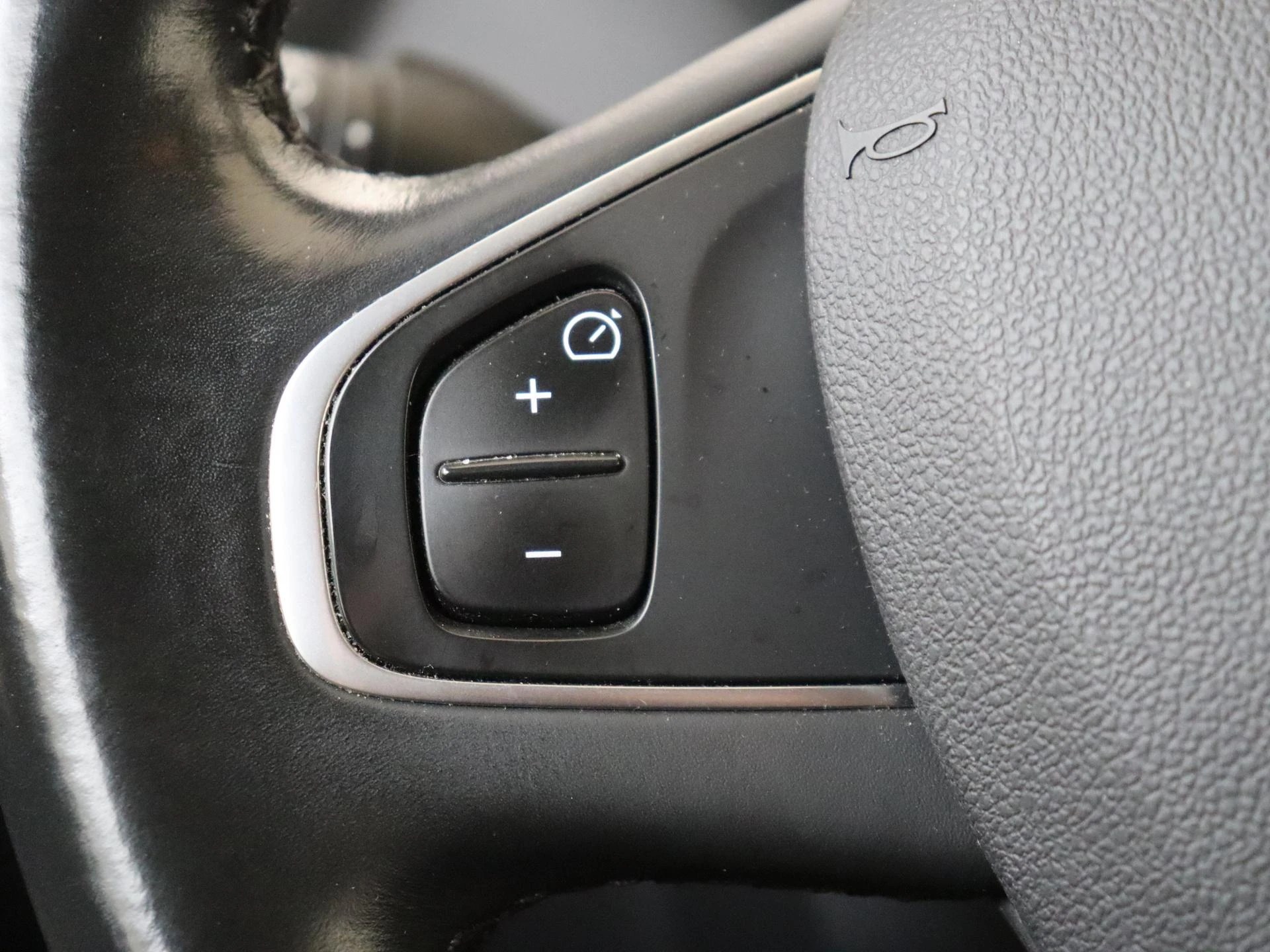 Renault-Captur-image-11