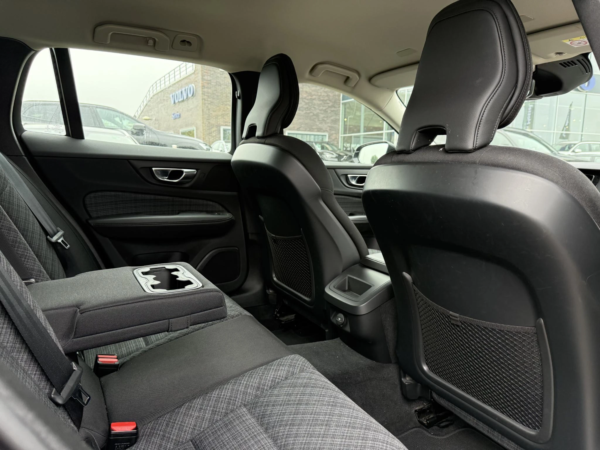 Volvo-V60-image-8