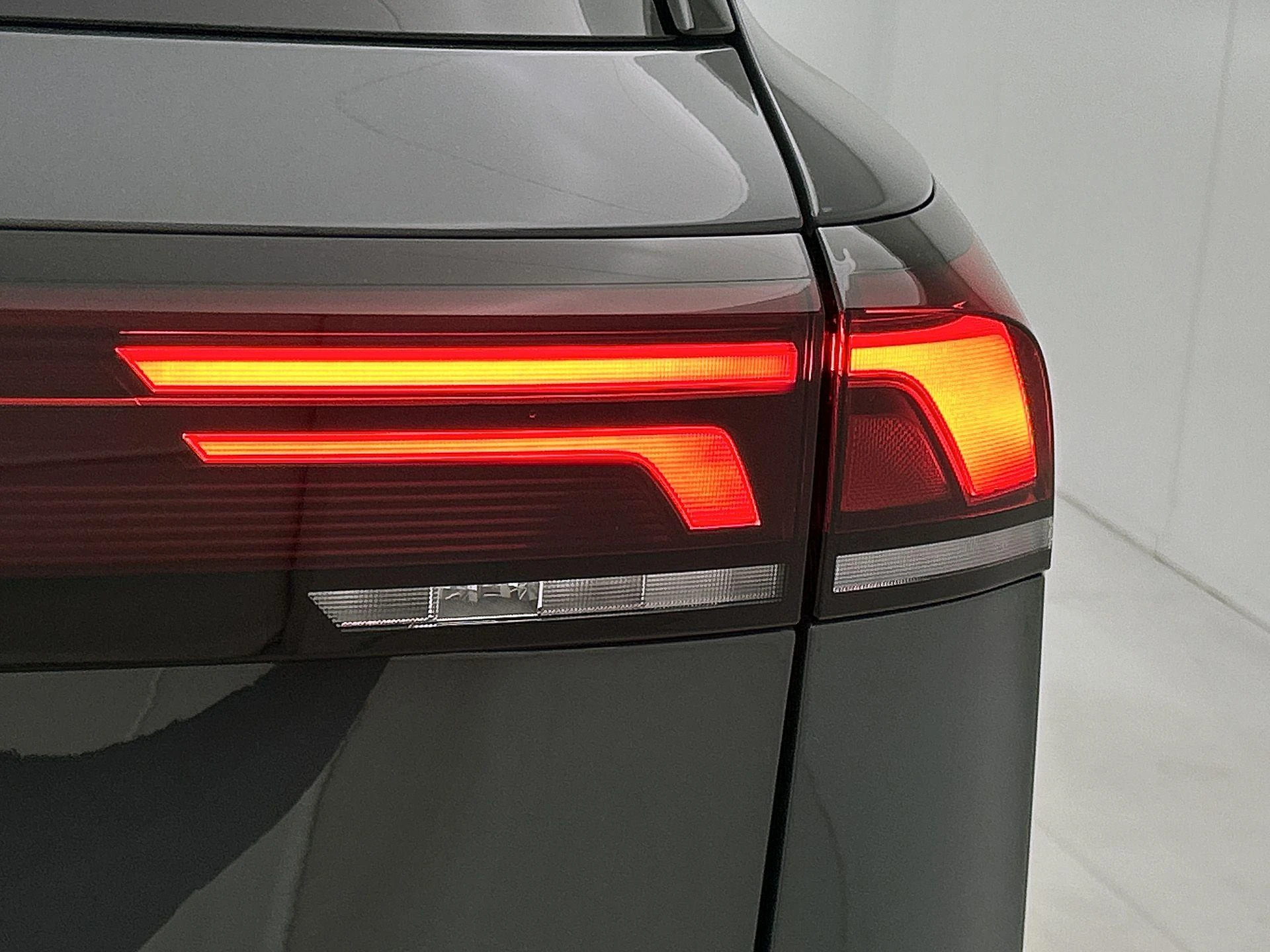 Volkswagen-Tiguan-image-27
