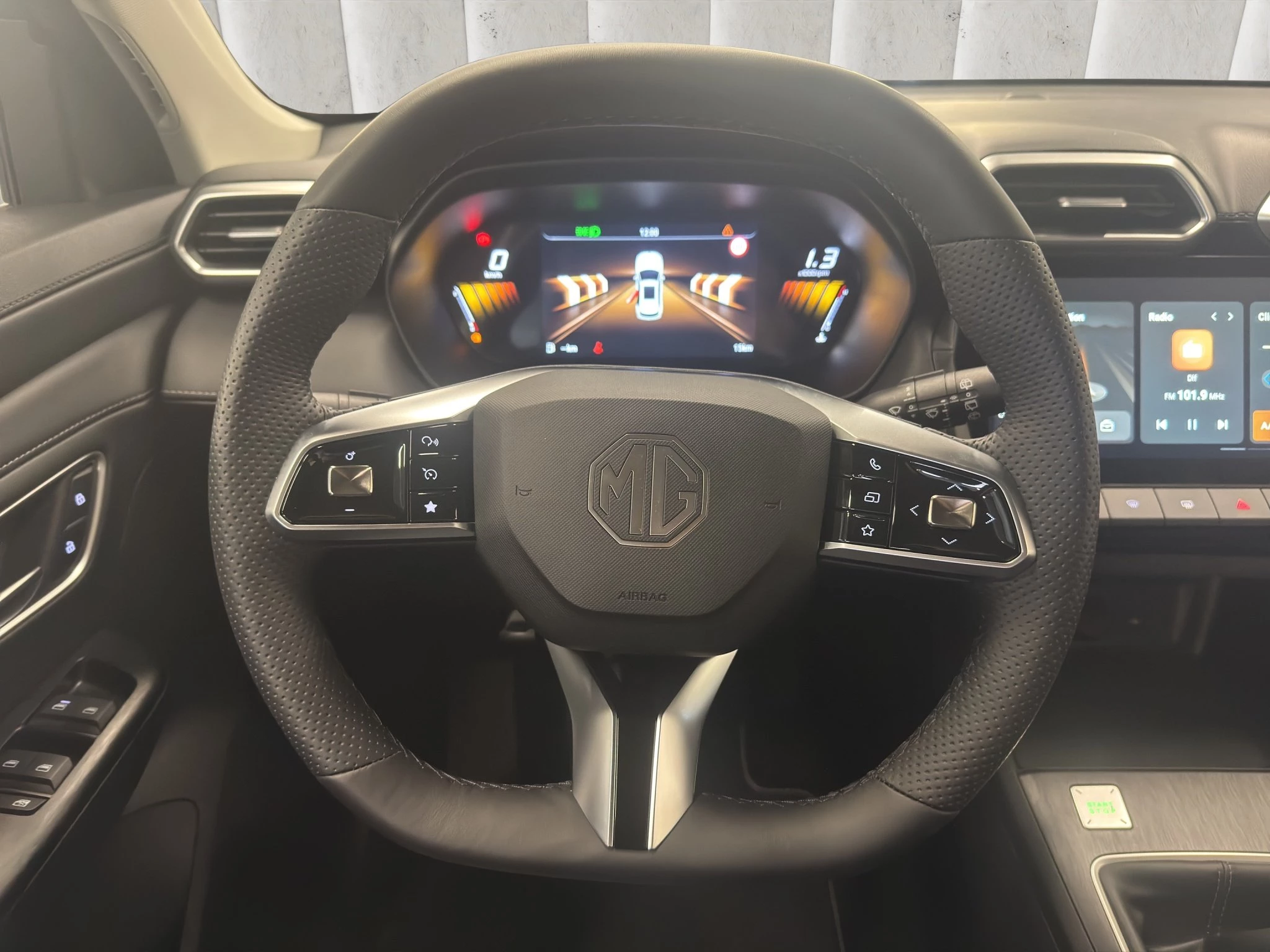 MG ZS Comfort 1.5 LED ACC RFK SHZ PDC Navi Klima BT