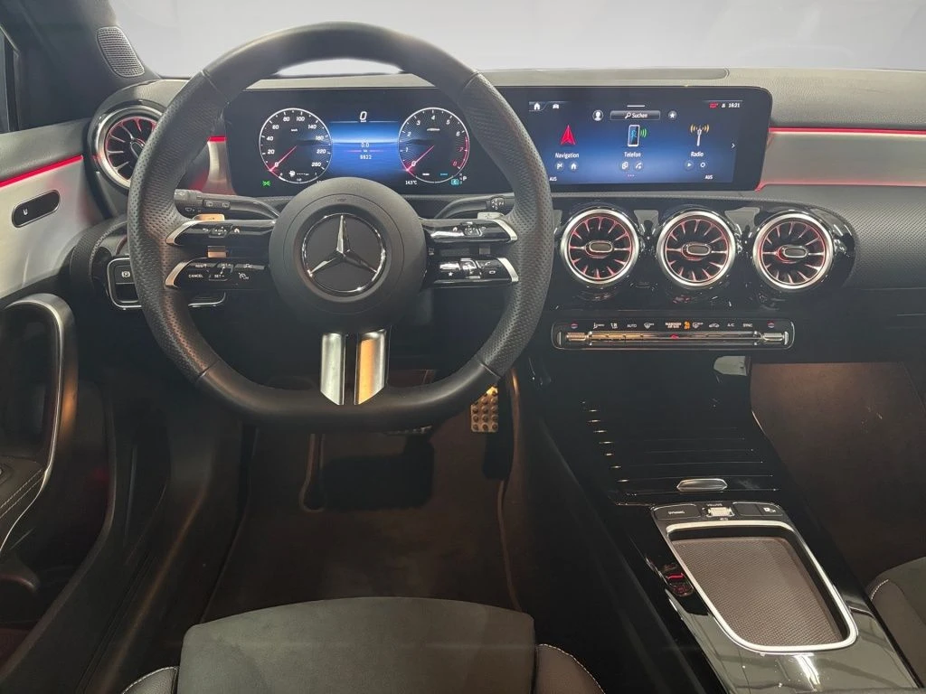 Mercedes-Benz-A-Klasse 200-image-10