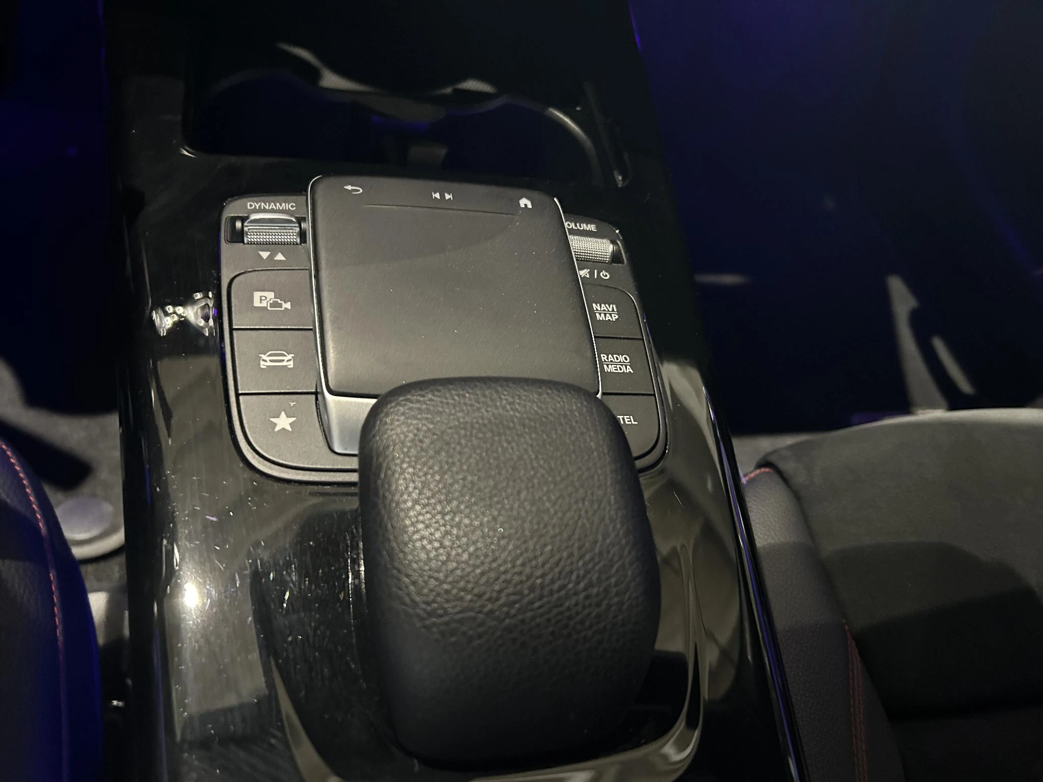 Mercedes-Benz-A-Klasse-image-13