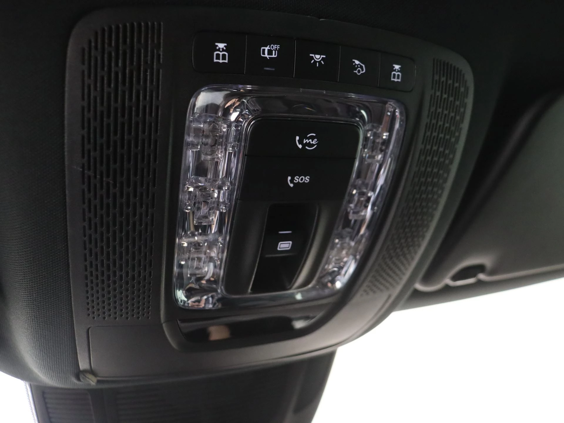 Mercedes-Benz-GLE-image-24