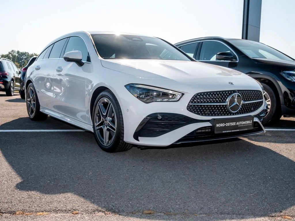 Mercedes-Benz-CLA 200-image-4