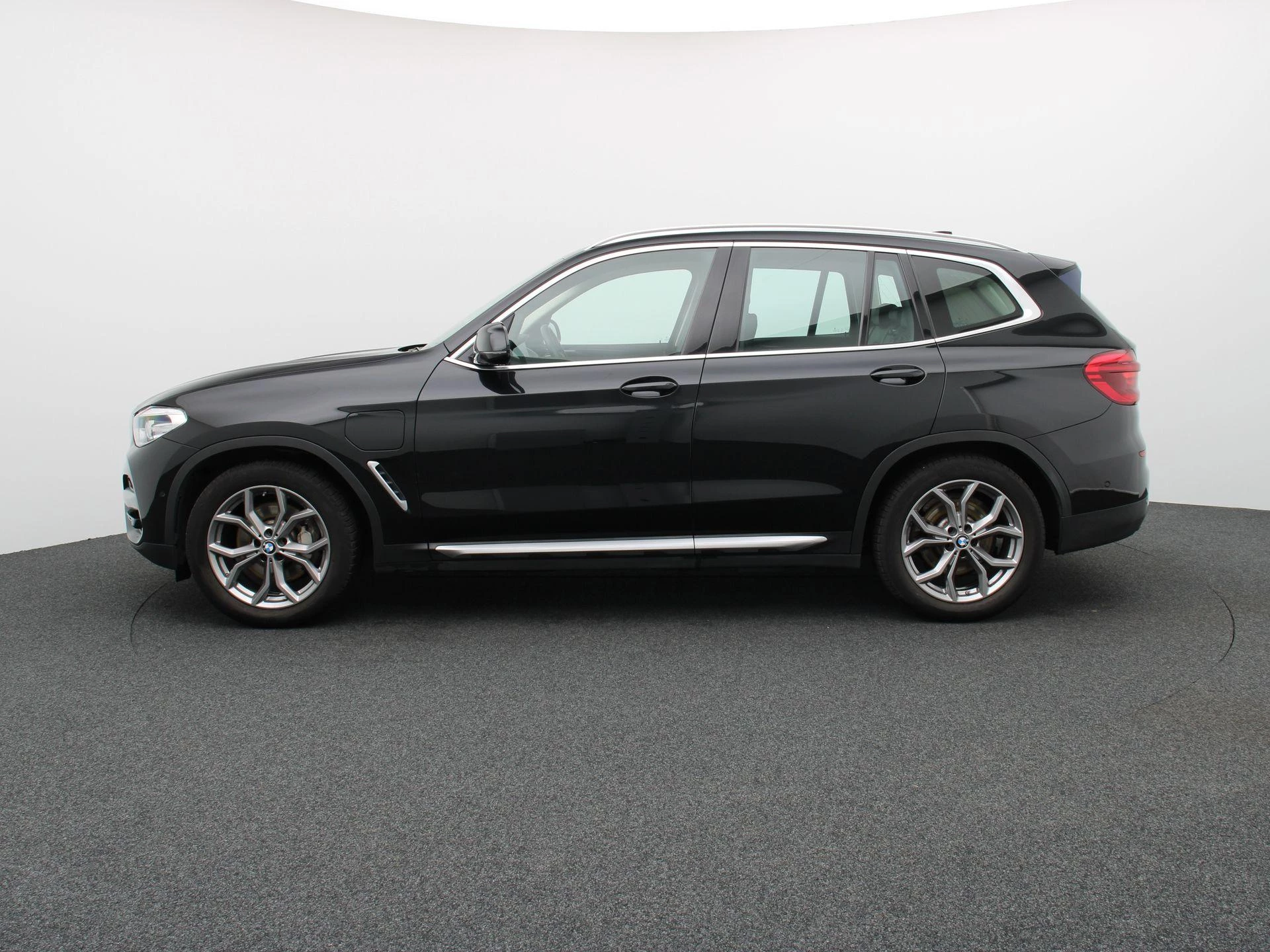 BMW-X3-image-3