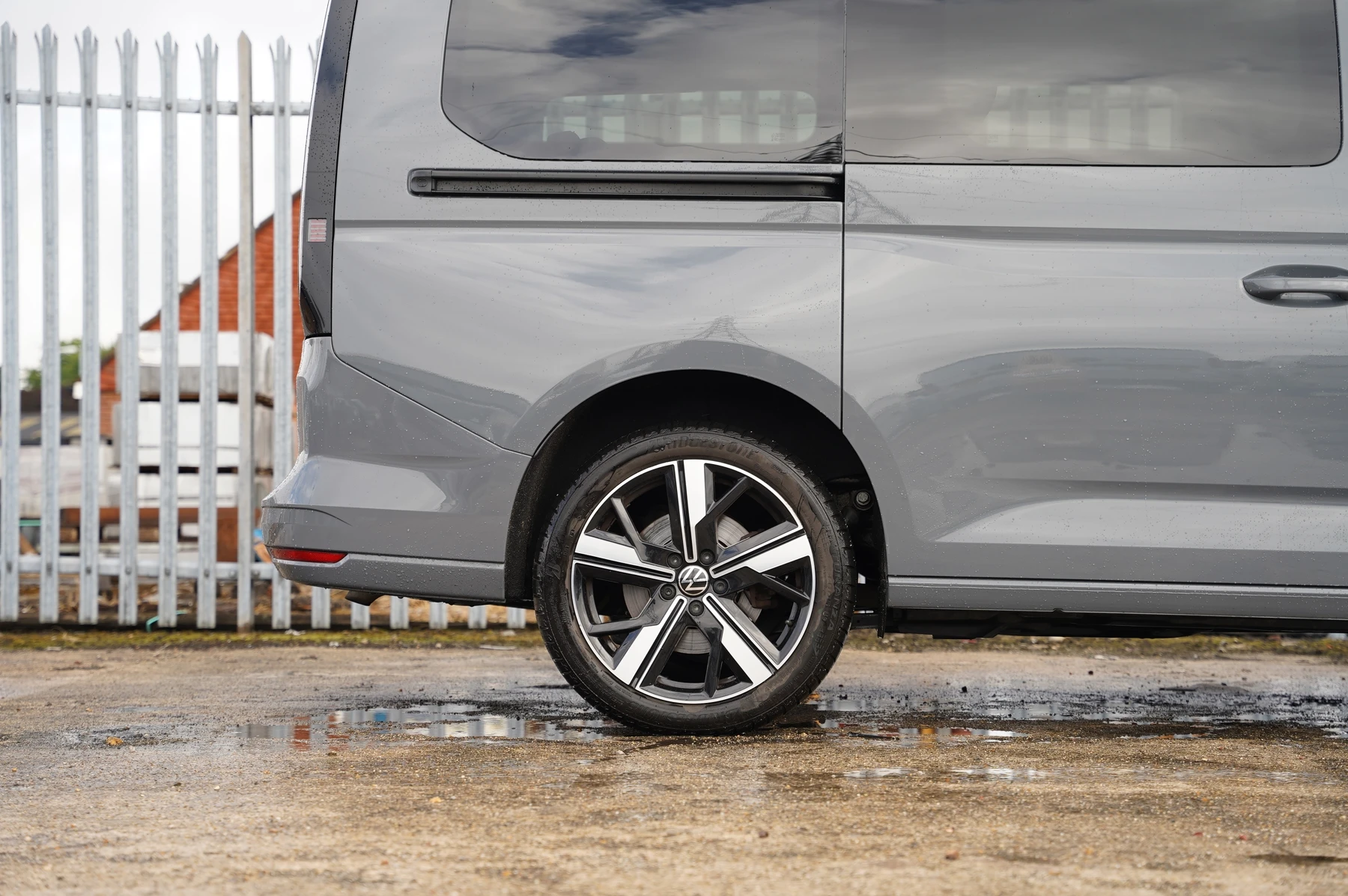 Volkswagen-Caddy-image-36