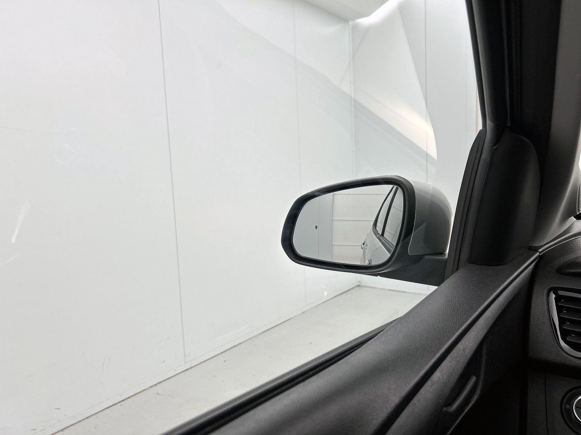 Opel-KARL-image-17