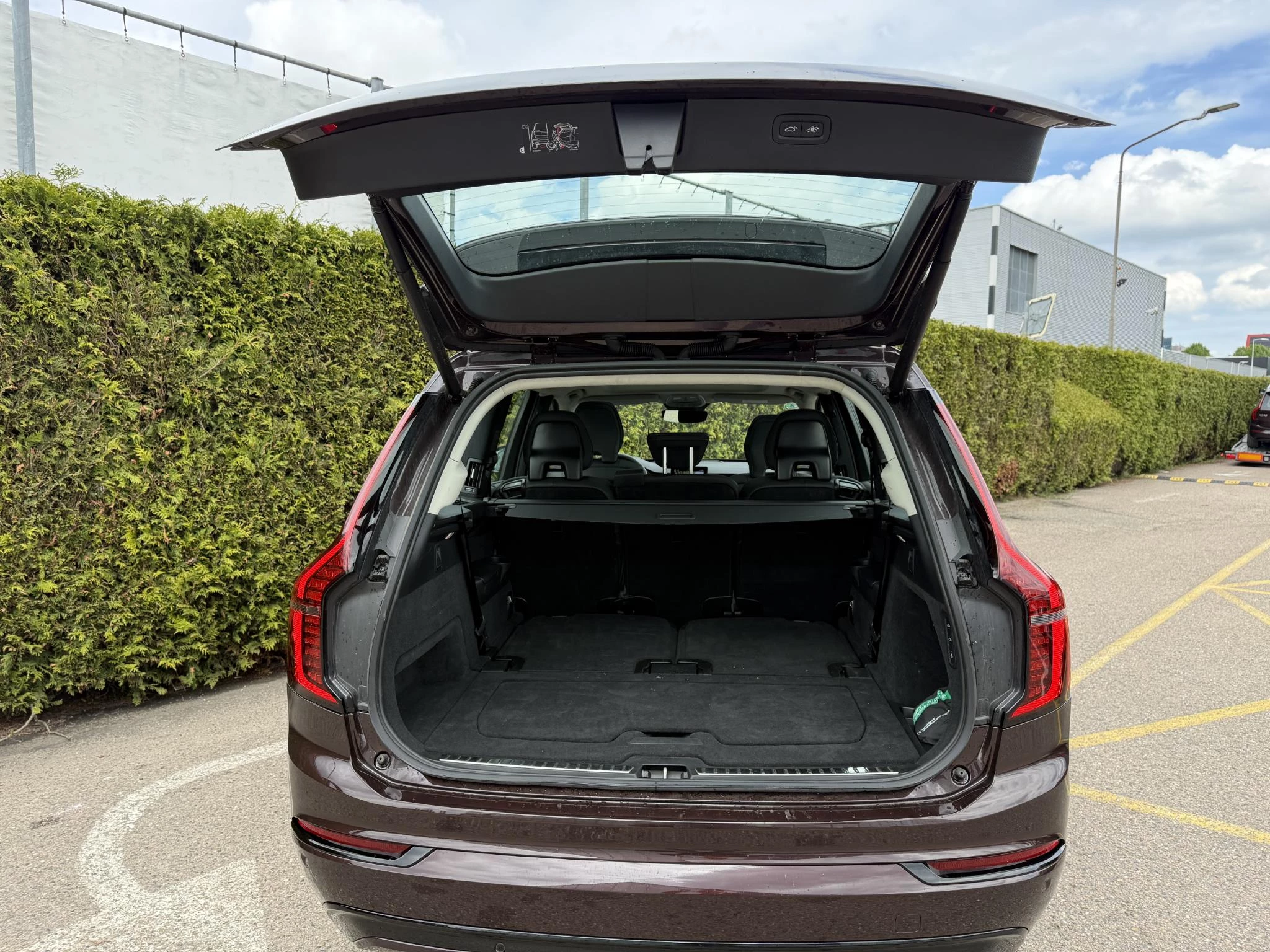 Volvo XC90 T8 Plug-in hybrid AWD Ultra Dark