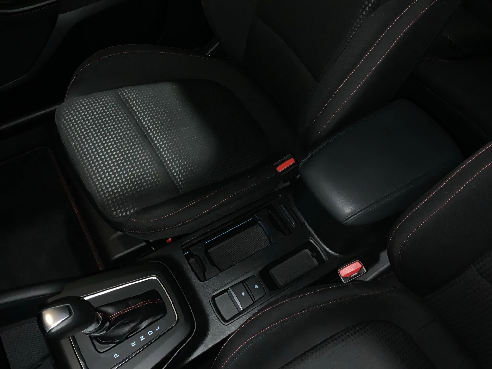 Ford Focus ST-Line X Turnier Aut.*AHK*ACC*HUD*KAM*NAVI*WINTER-PKT.