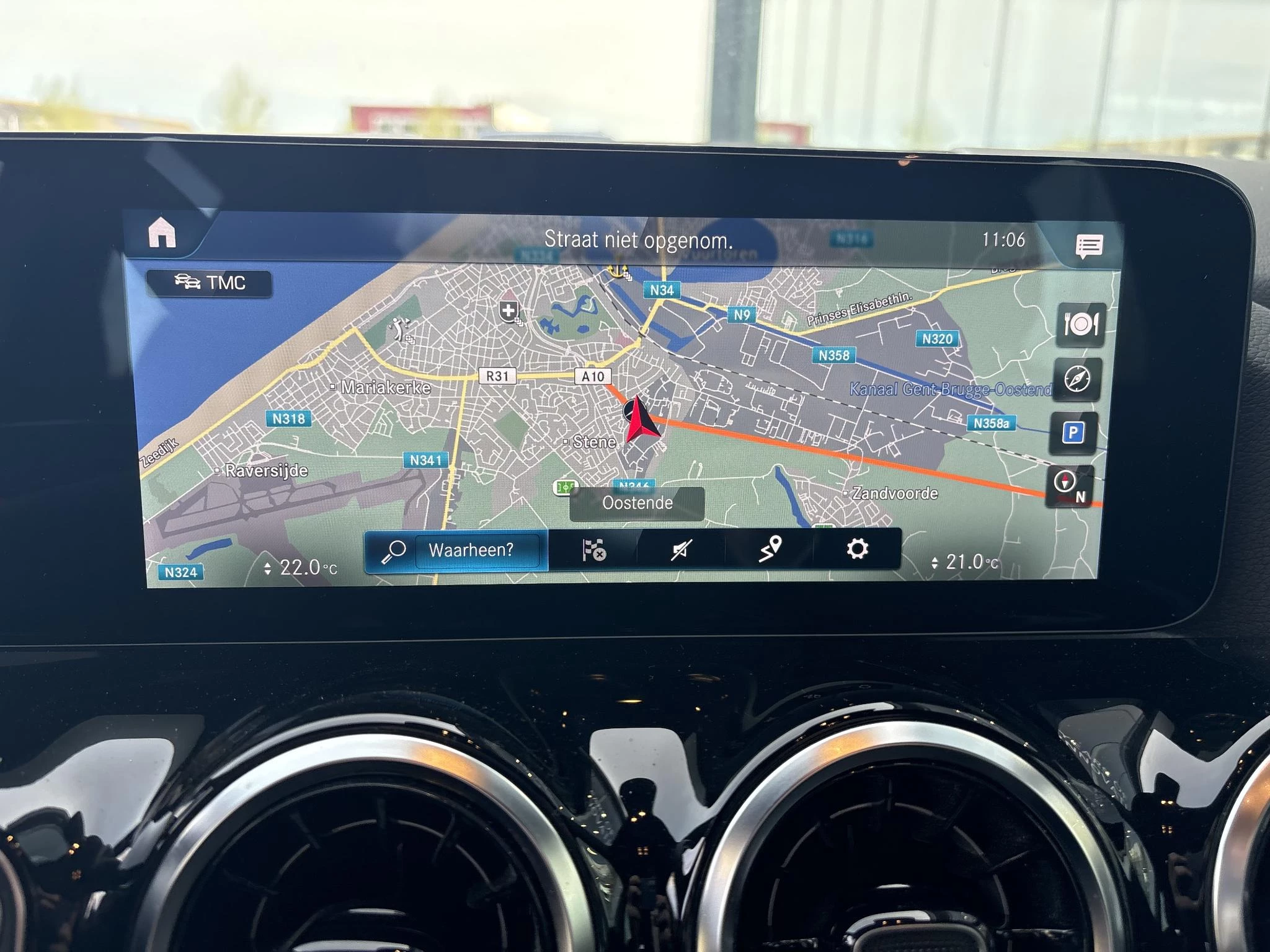 Mercedes-Benz GLA 180 Business Solution + LED + PARKEERSENSOREN + CAMERA +