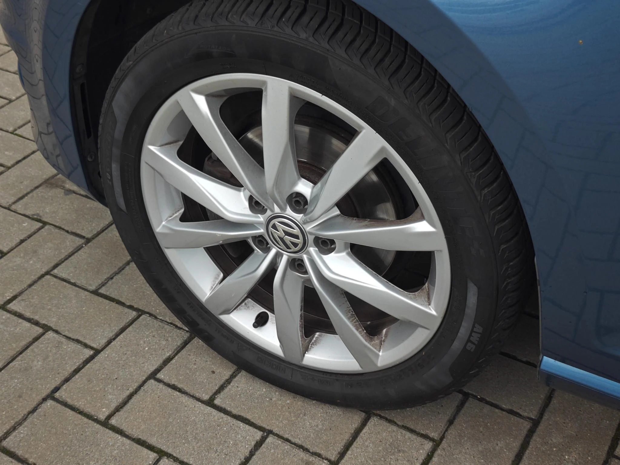 Volkswagen-Golf-image-17