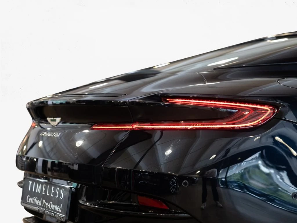 Aston Martin-DB11-image-19