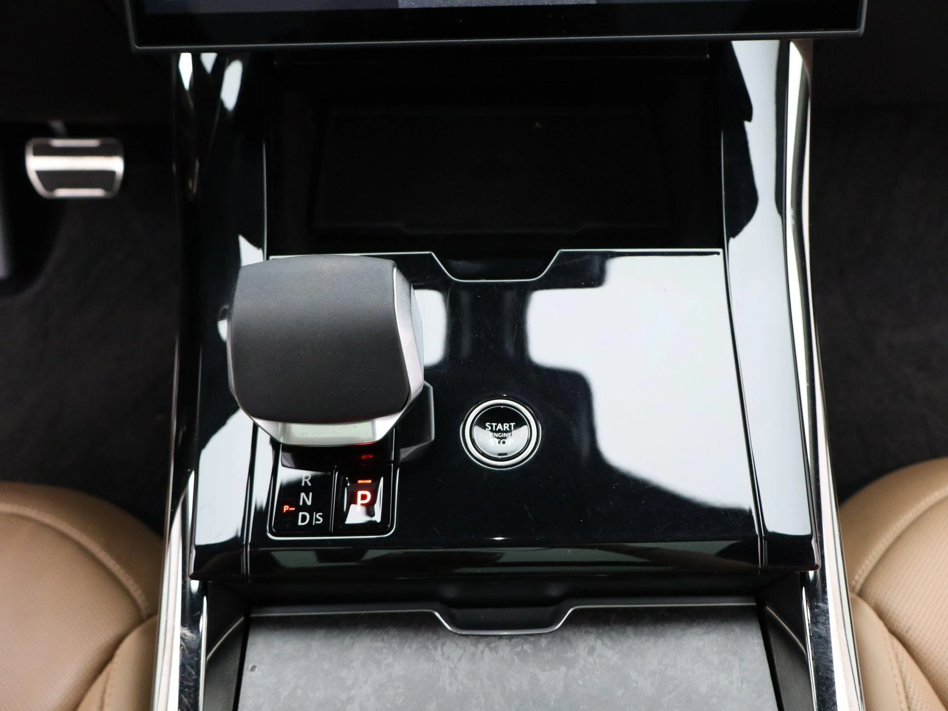 Land Rover-Range Rover Sport-image-10