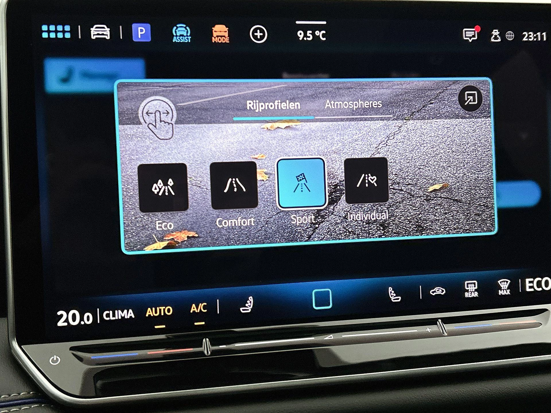 Volkswagen-Tiguan-image-31