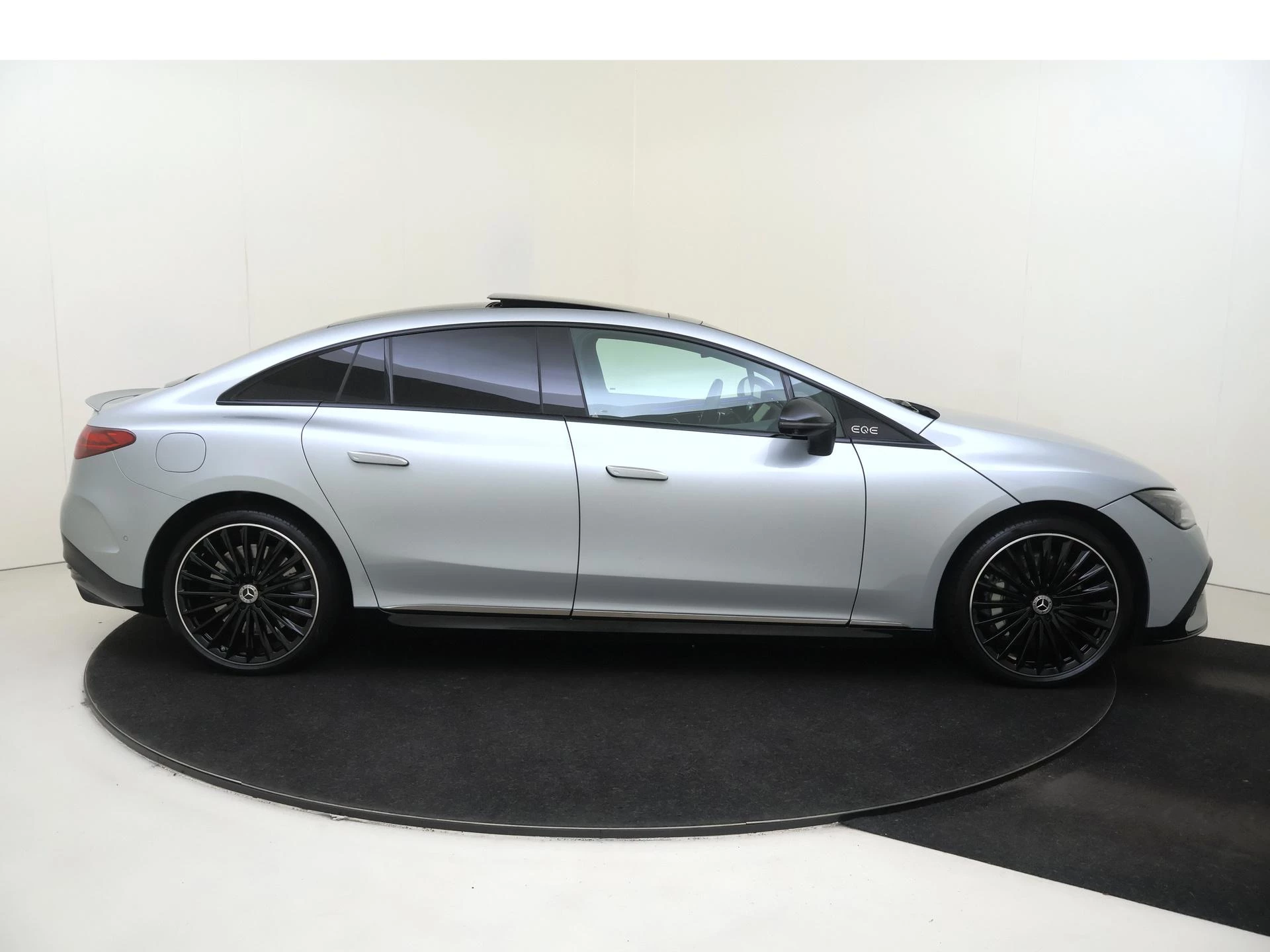 Mercedes-Benz EQE 350 AMG Line 89 kWh