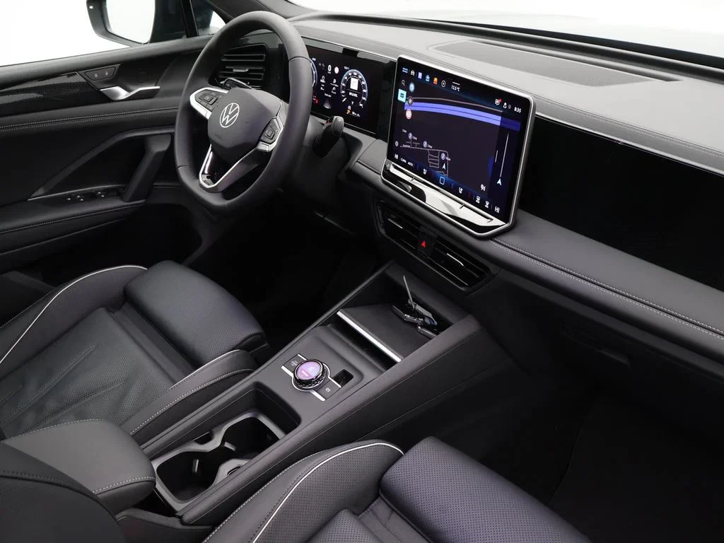 Volkswagen-Tiguan-image-2