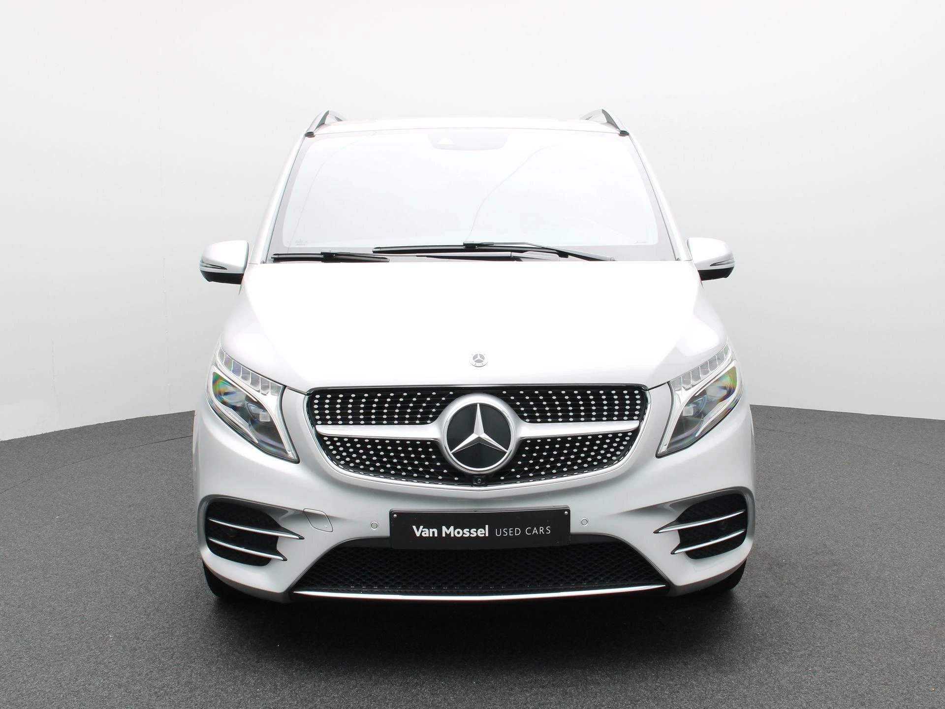 Mercedes-Benz-Classe V-image-2