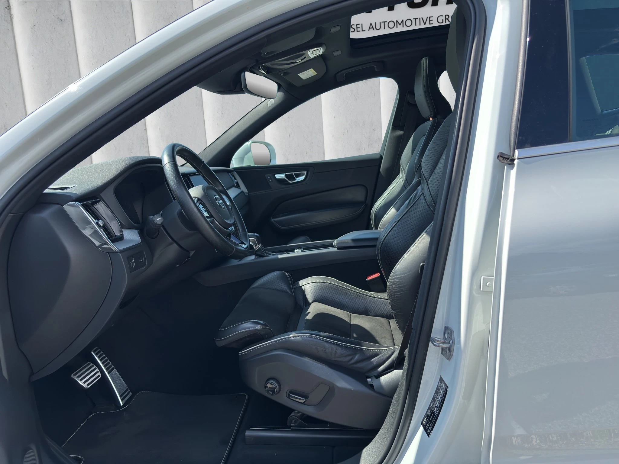 Volvo XC60 T5 AWD R-Design