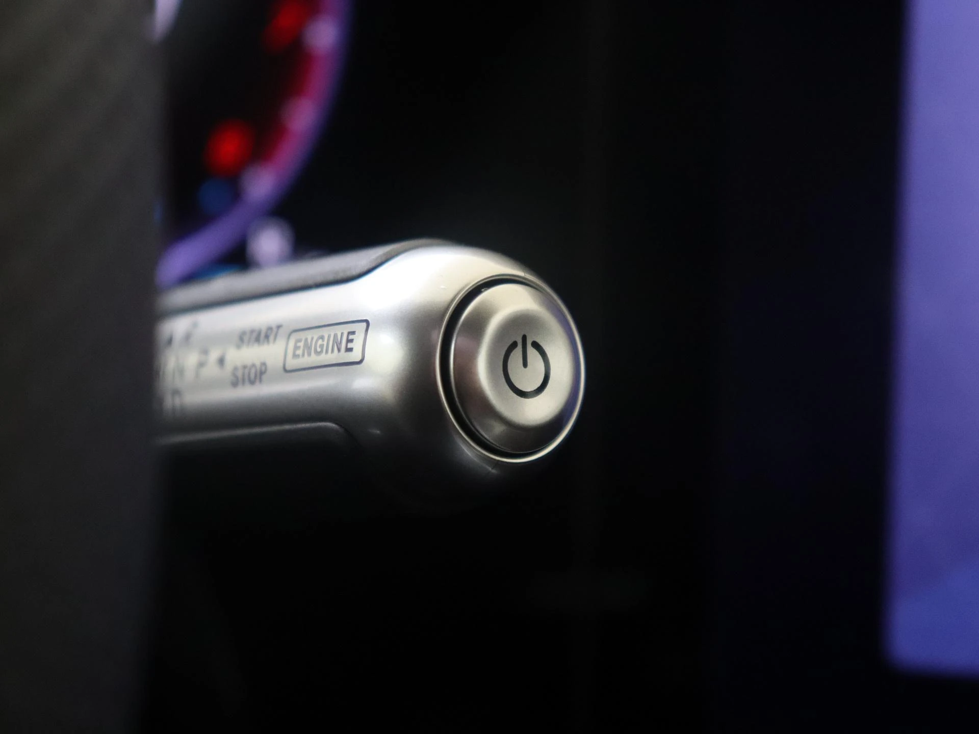 Mercedes-Benz-CLA-image-21
