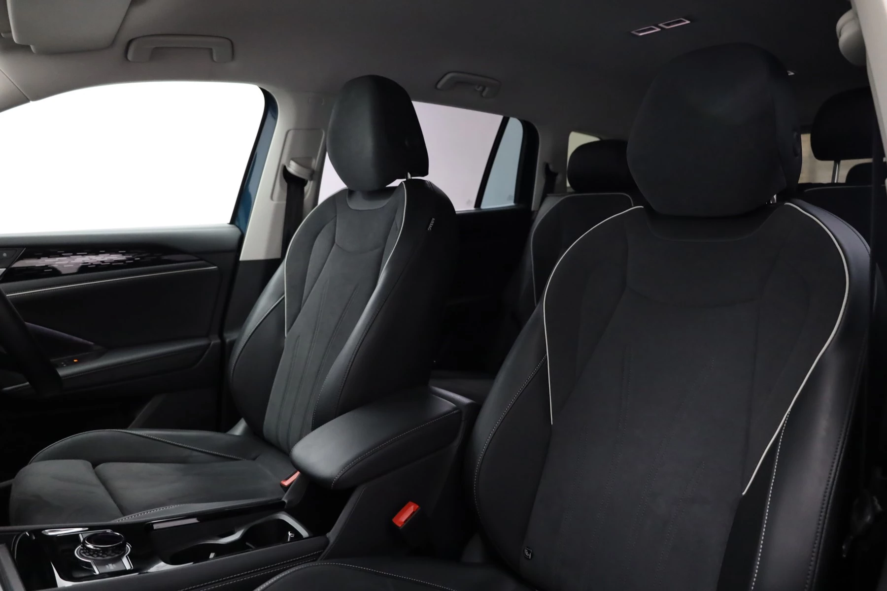 Volkswagen-Tayron-image-9