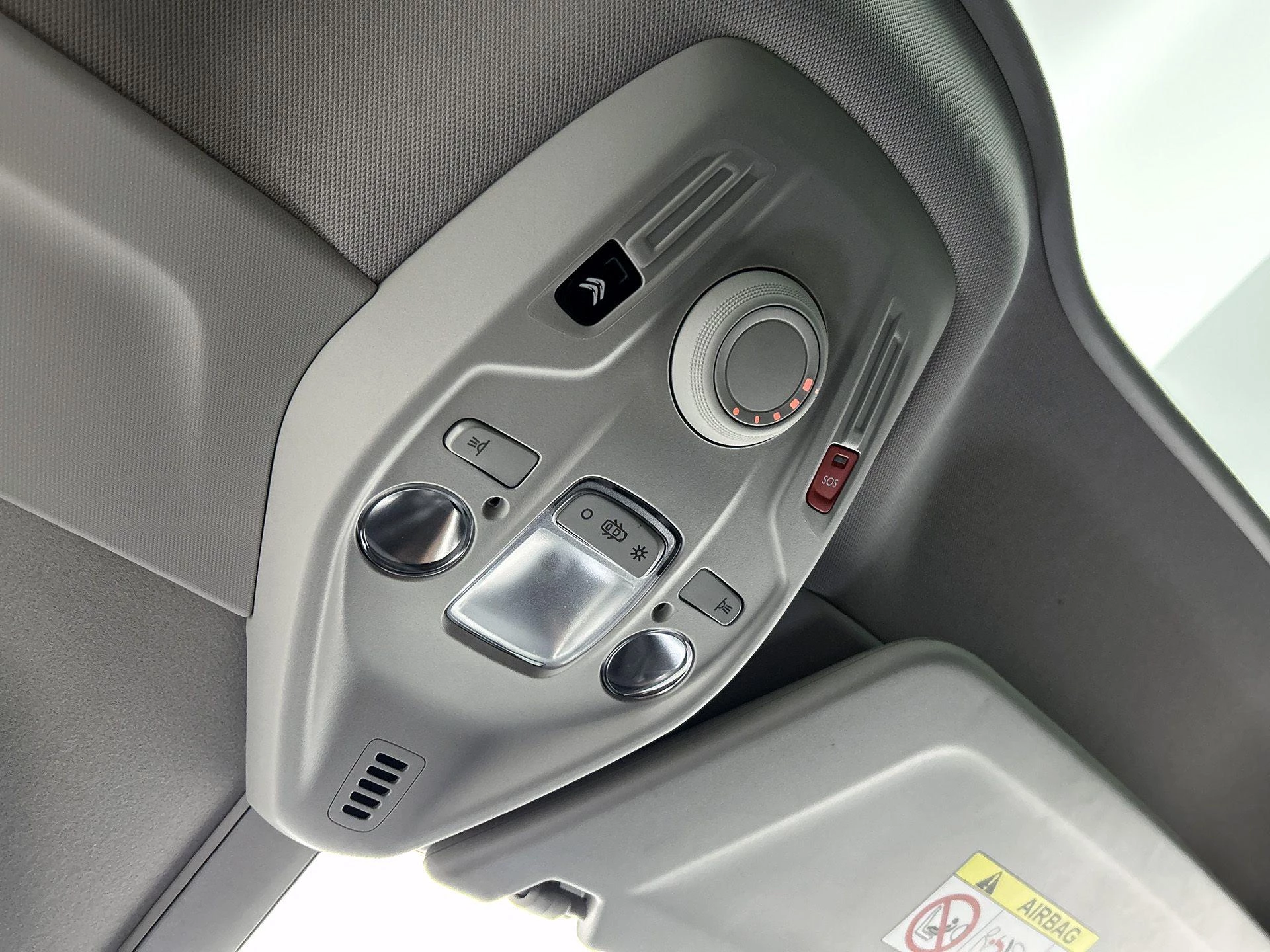 Citroën-C4 Picasso-image-12