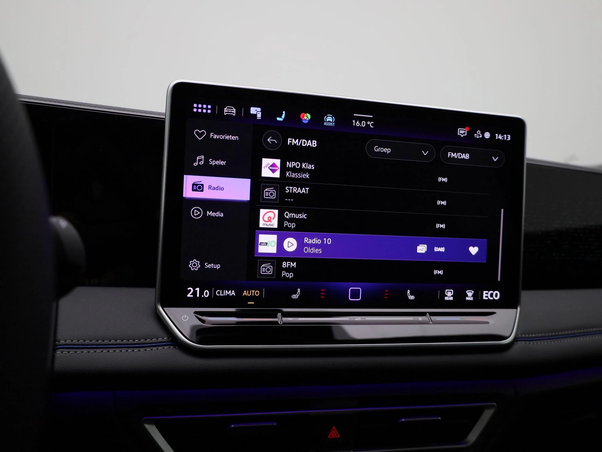 Volkswagen-Tiguan-image-30