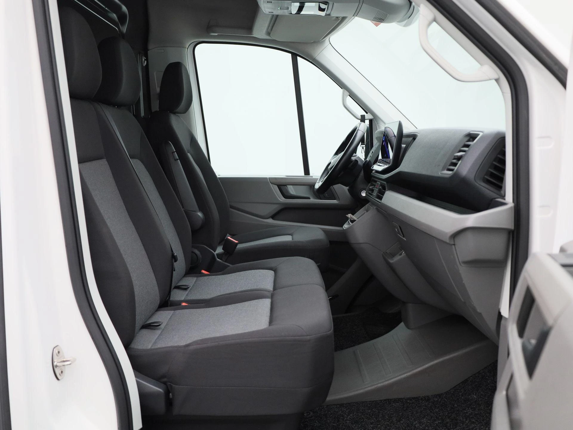 Volkswagen Crafter 2.0 TDI L3H3 Highline 140PK