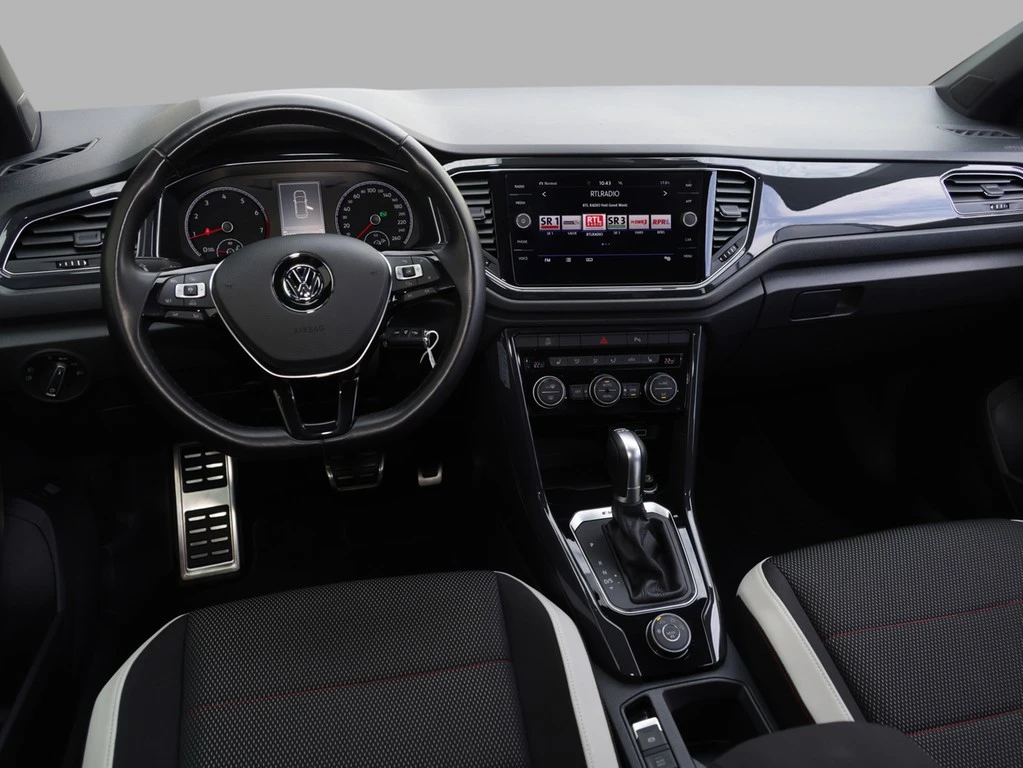 Volkswagen-T-Roc-image-13